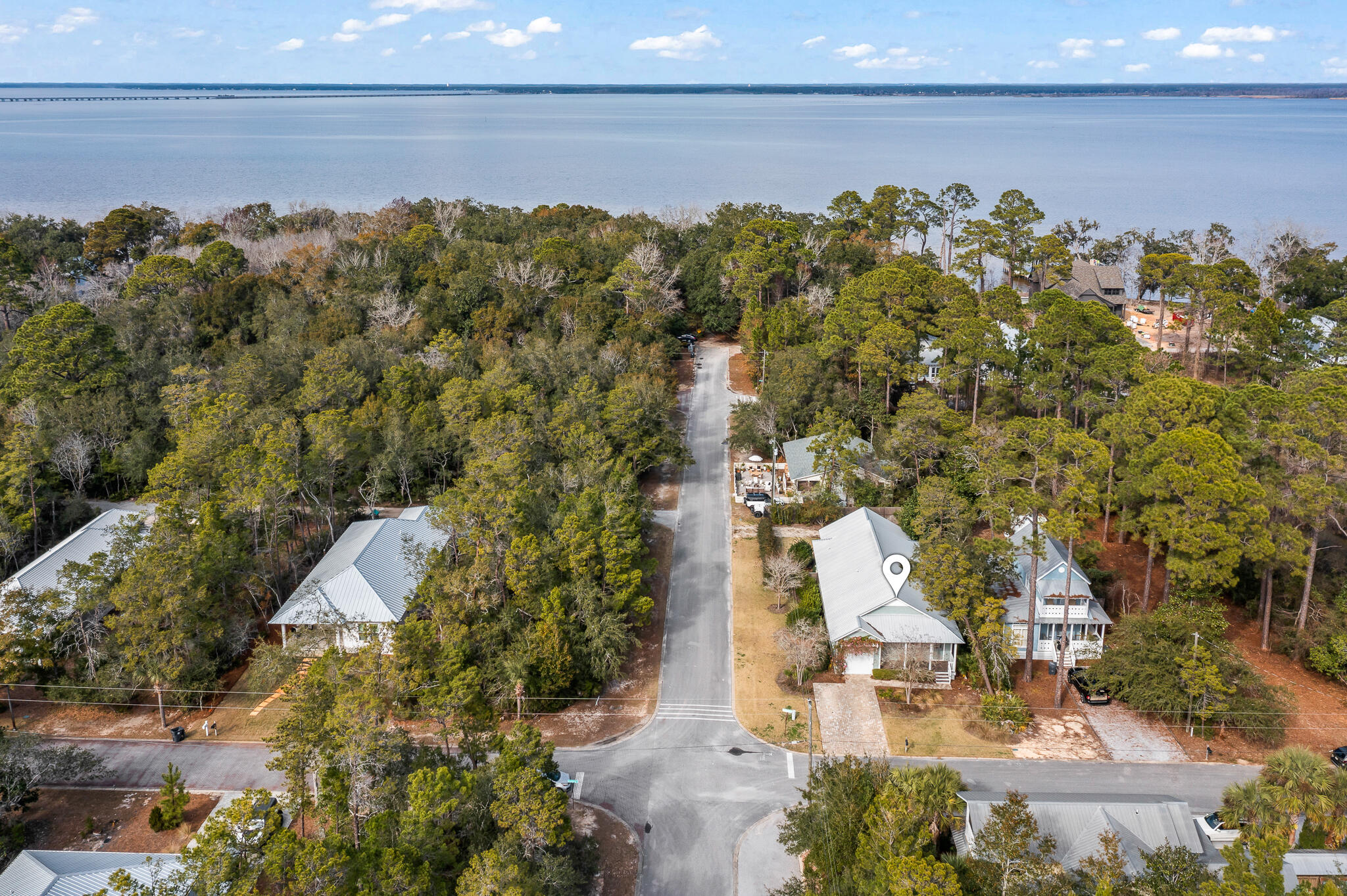 MAGNOLIA BEACH - Residential