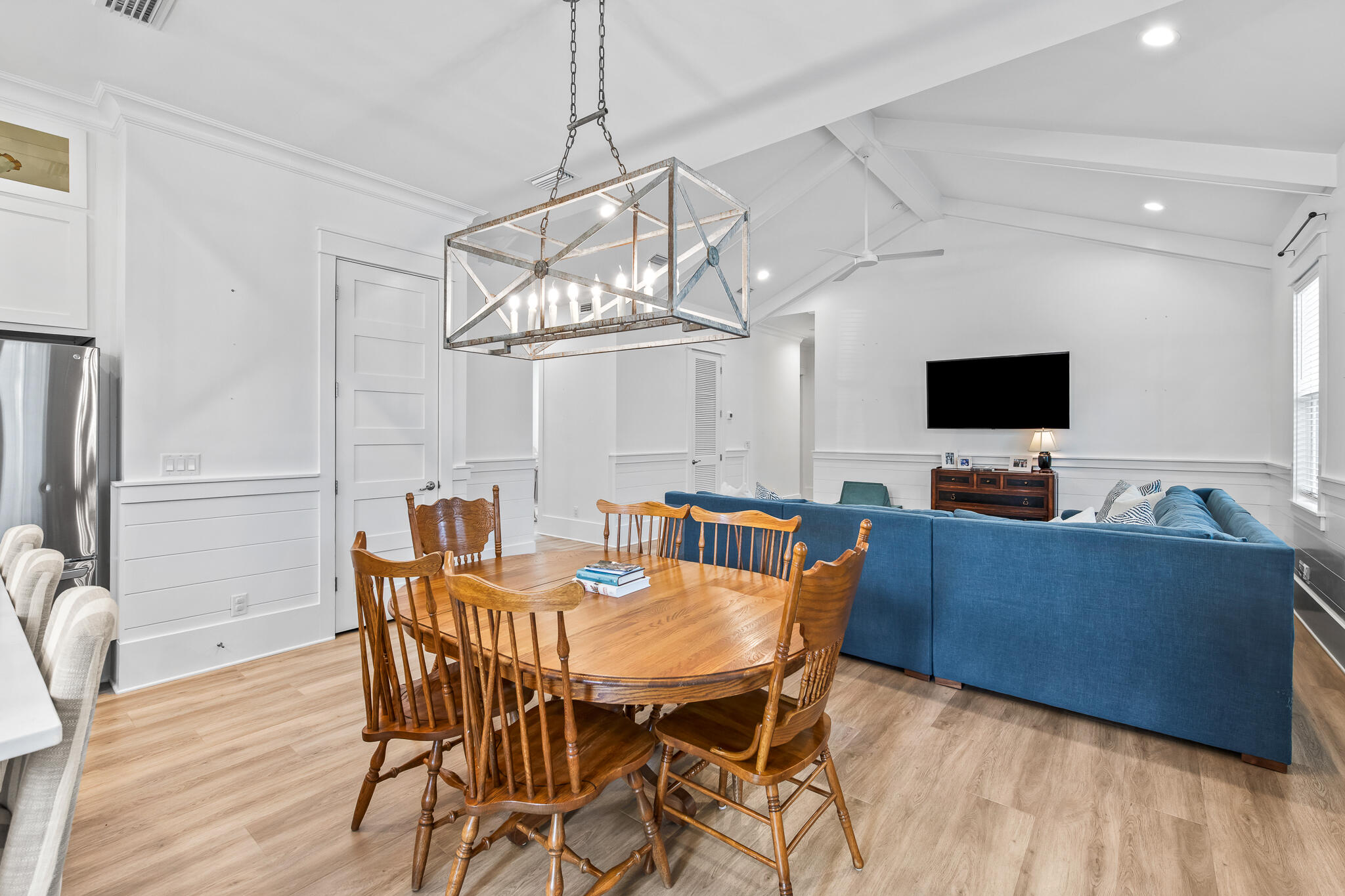 MAGNOLIA BEACH - Residential