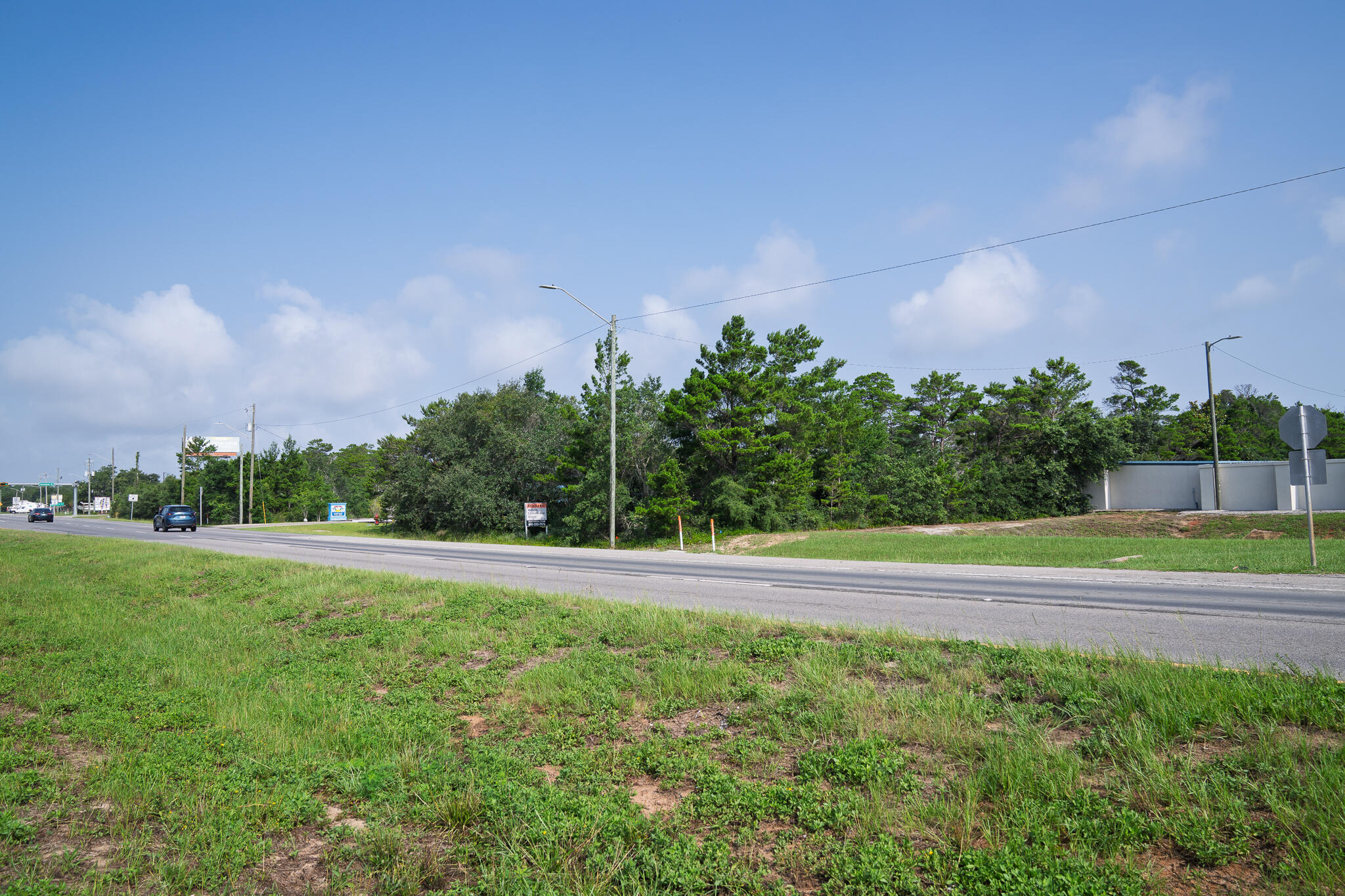 NO RECORDED SUBDIVISION - Land