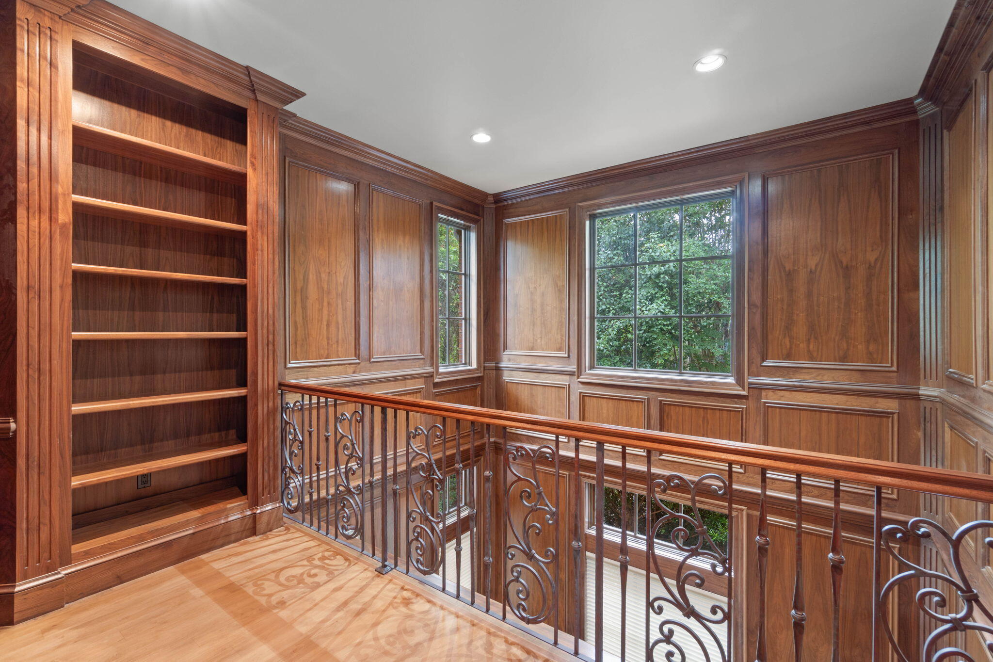 KELLY PLANTATION - Residential