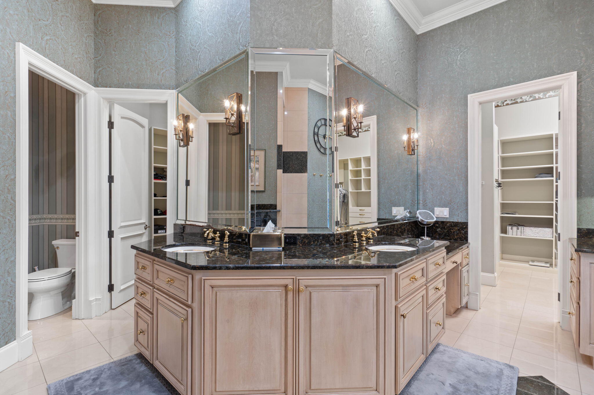KELLY PLANTATION - Residential
