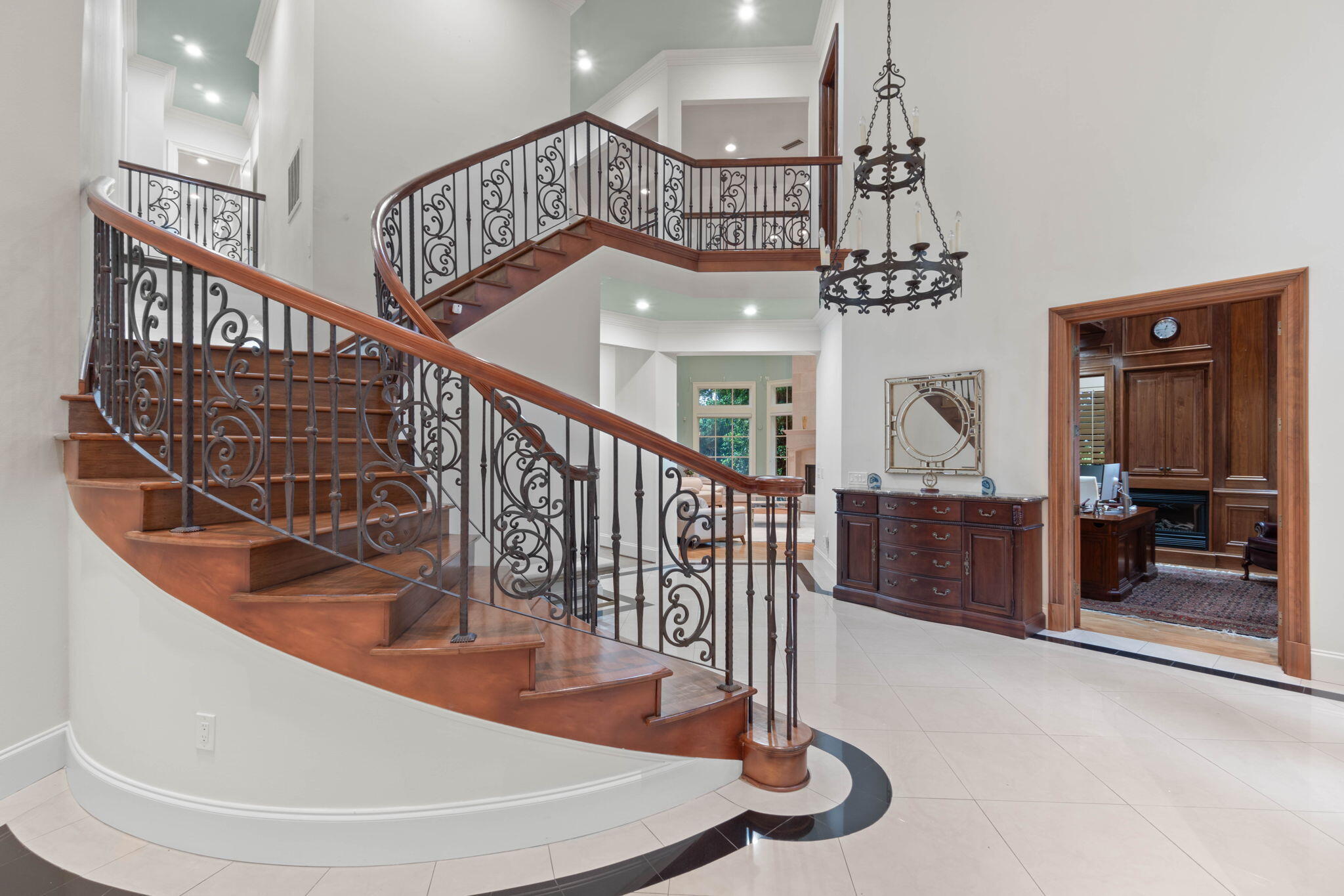 KELLY PLANTATION - Residential