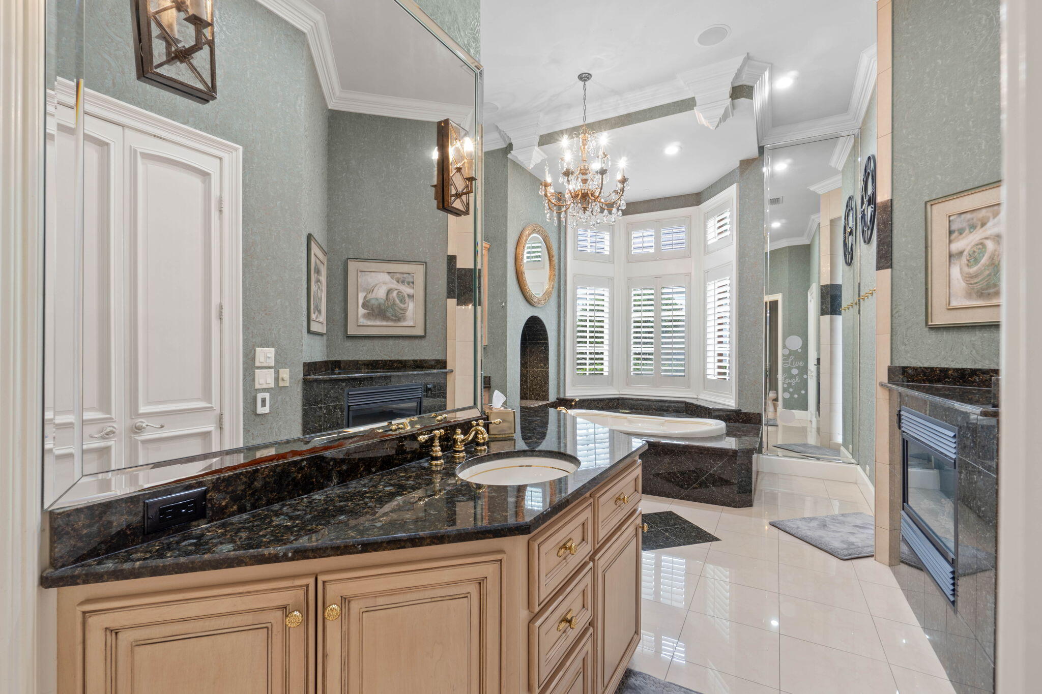 KELLY PLANTATION - Residential