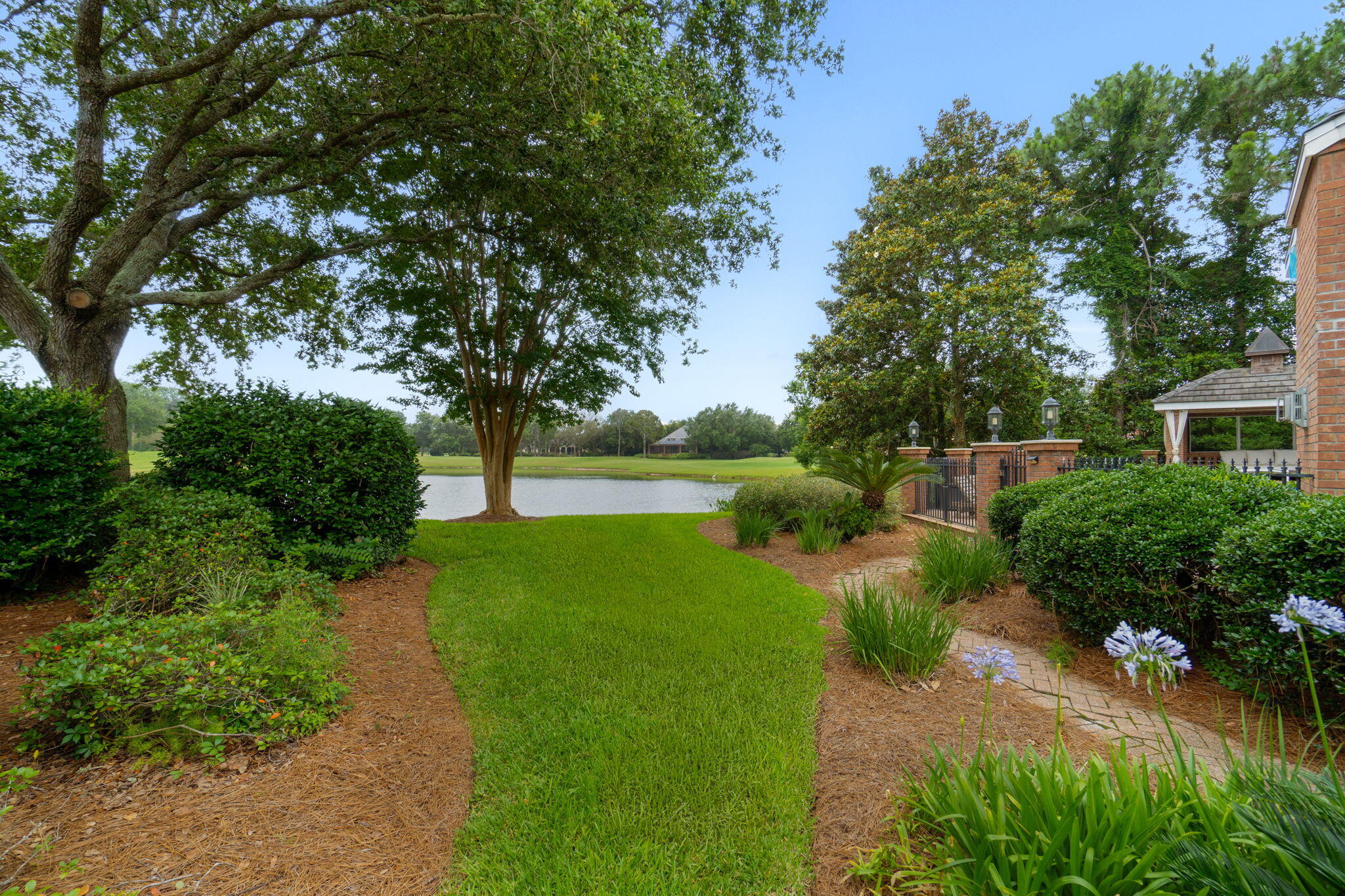 KELLY PLANTATION - Residential