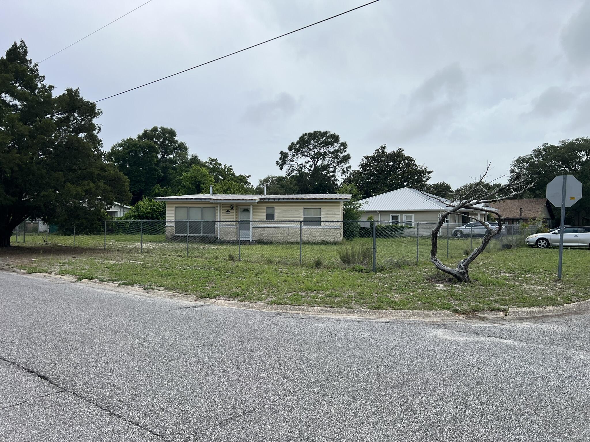 GARNIERS BEACH 2ND - Residential