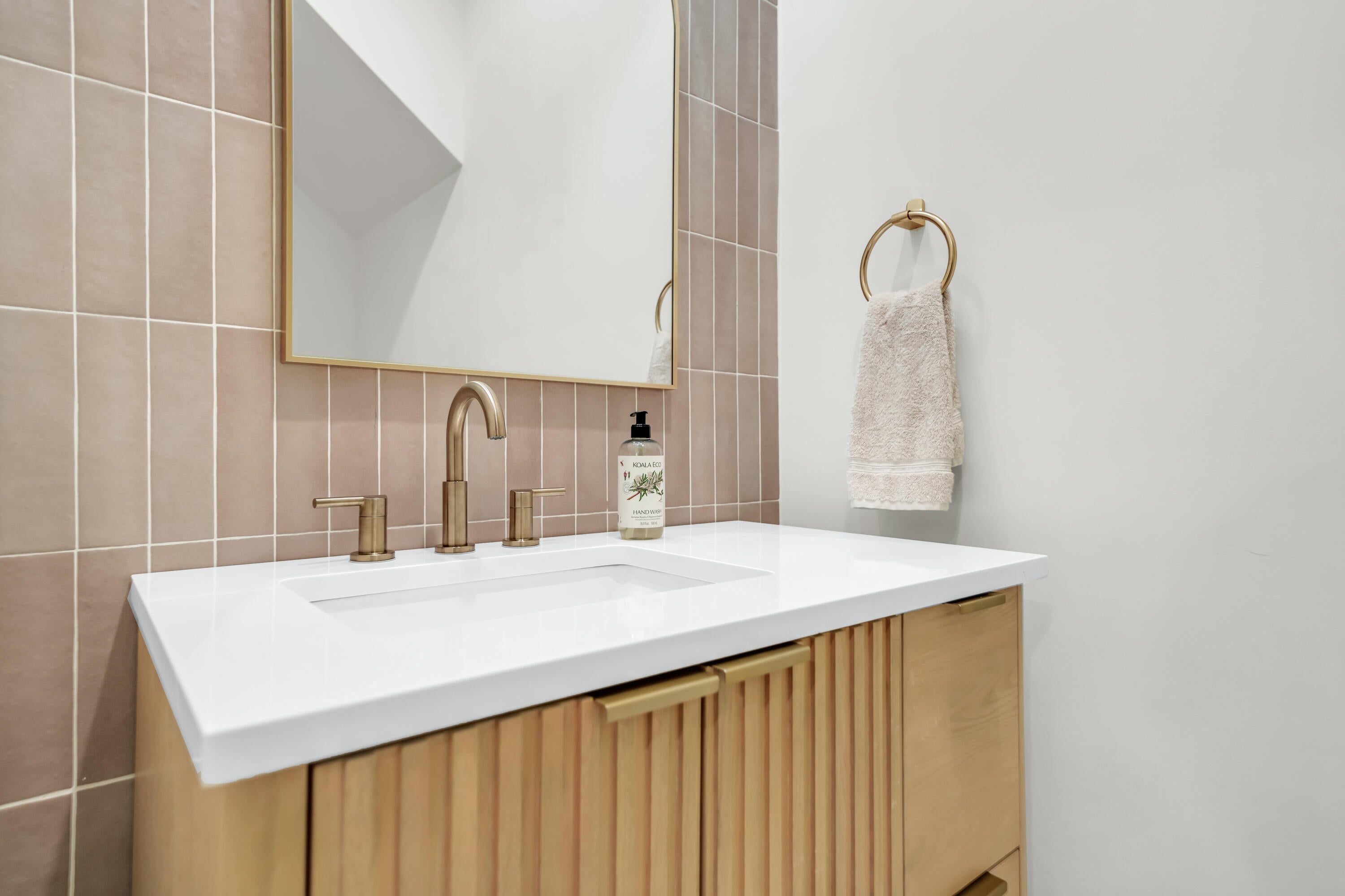 BAY MAGNOLIA - Residential