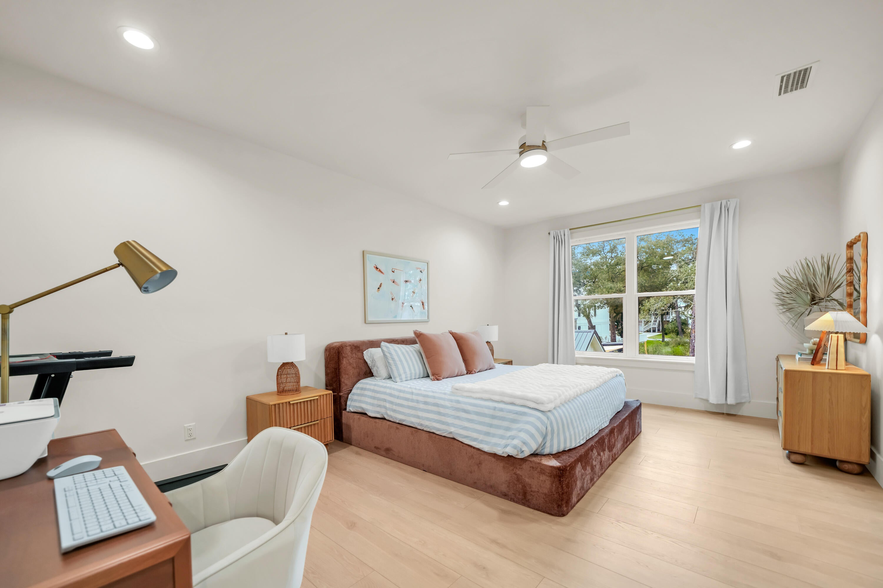 BAY MAGNOLIA - Residential