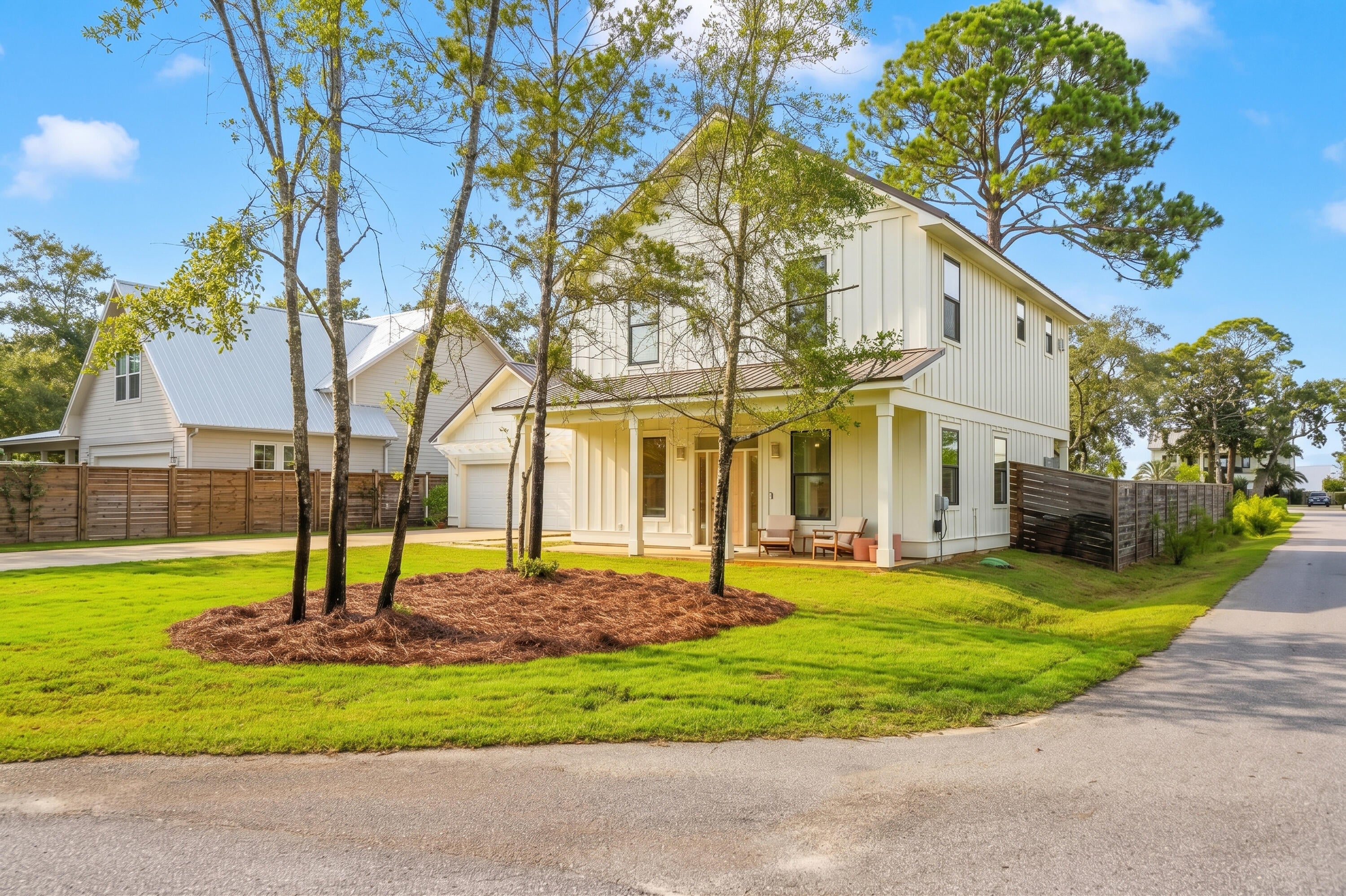 BAY MAGNOLIA - Residential