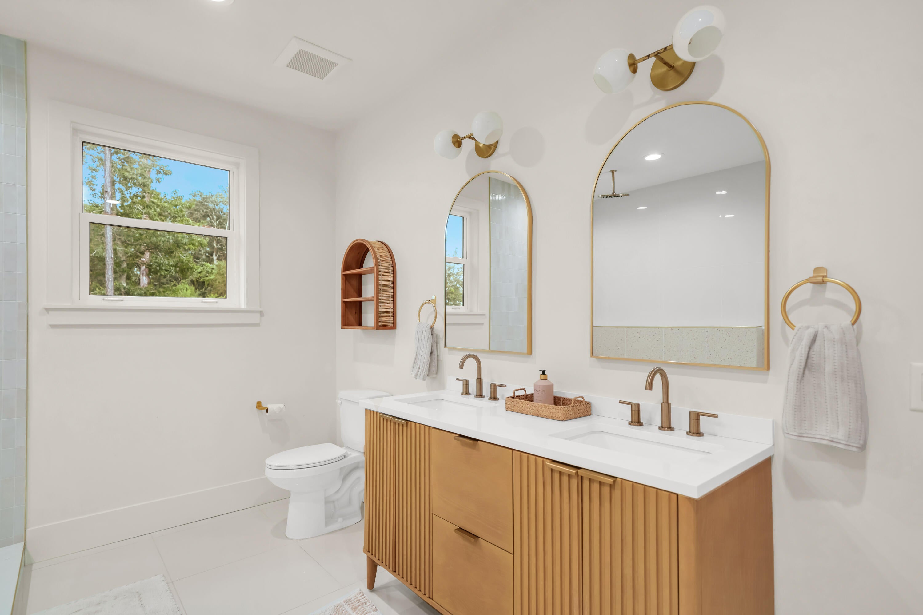 BAY MAGNOLIA - Residential