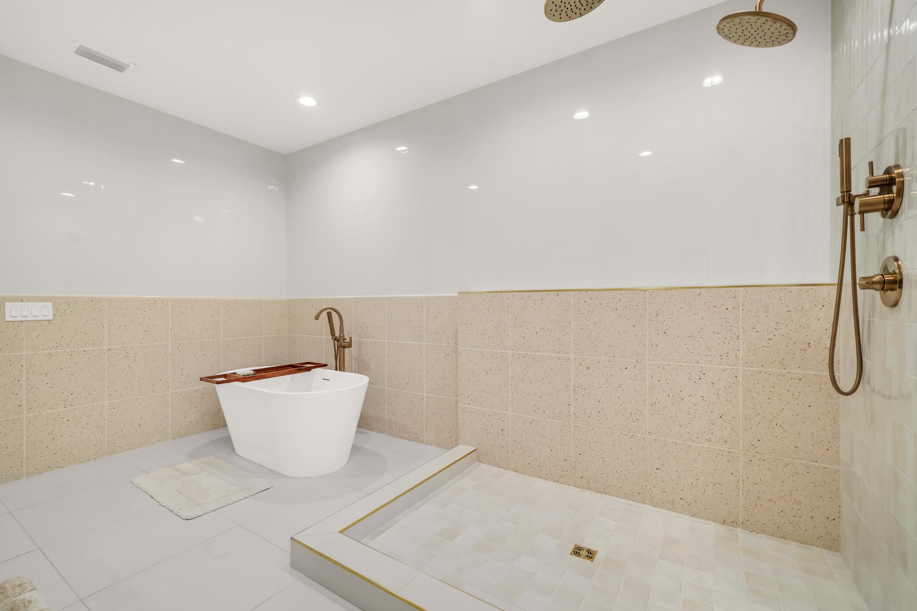 BAY MAGNOLIA - Residential