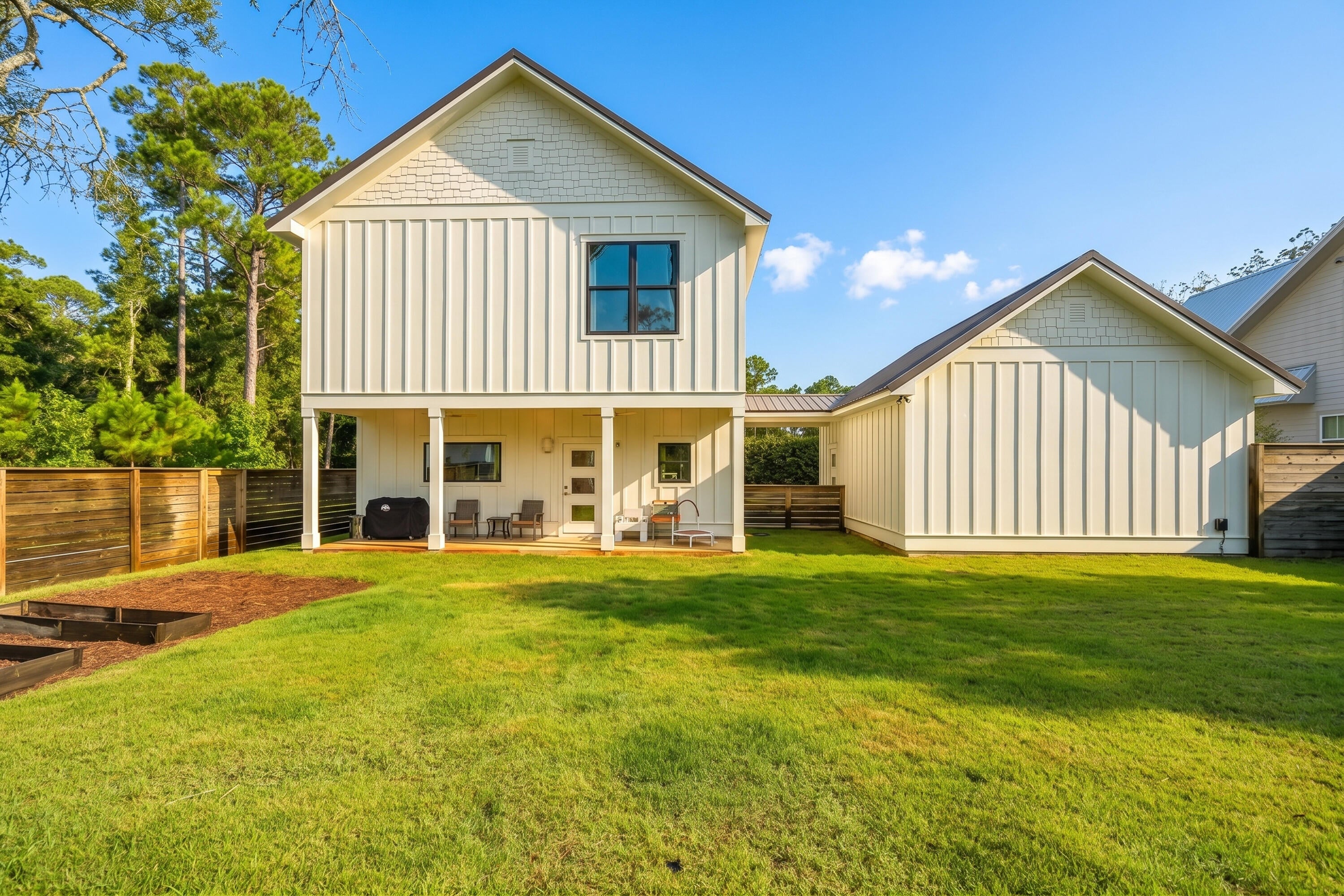 BAY MAGNOLIA - Residential