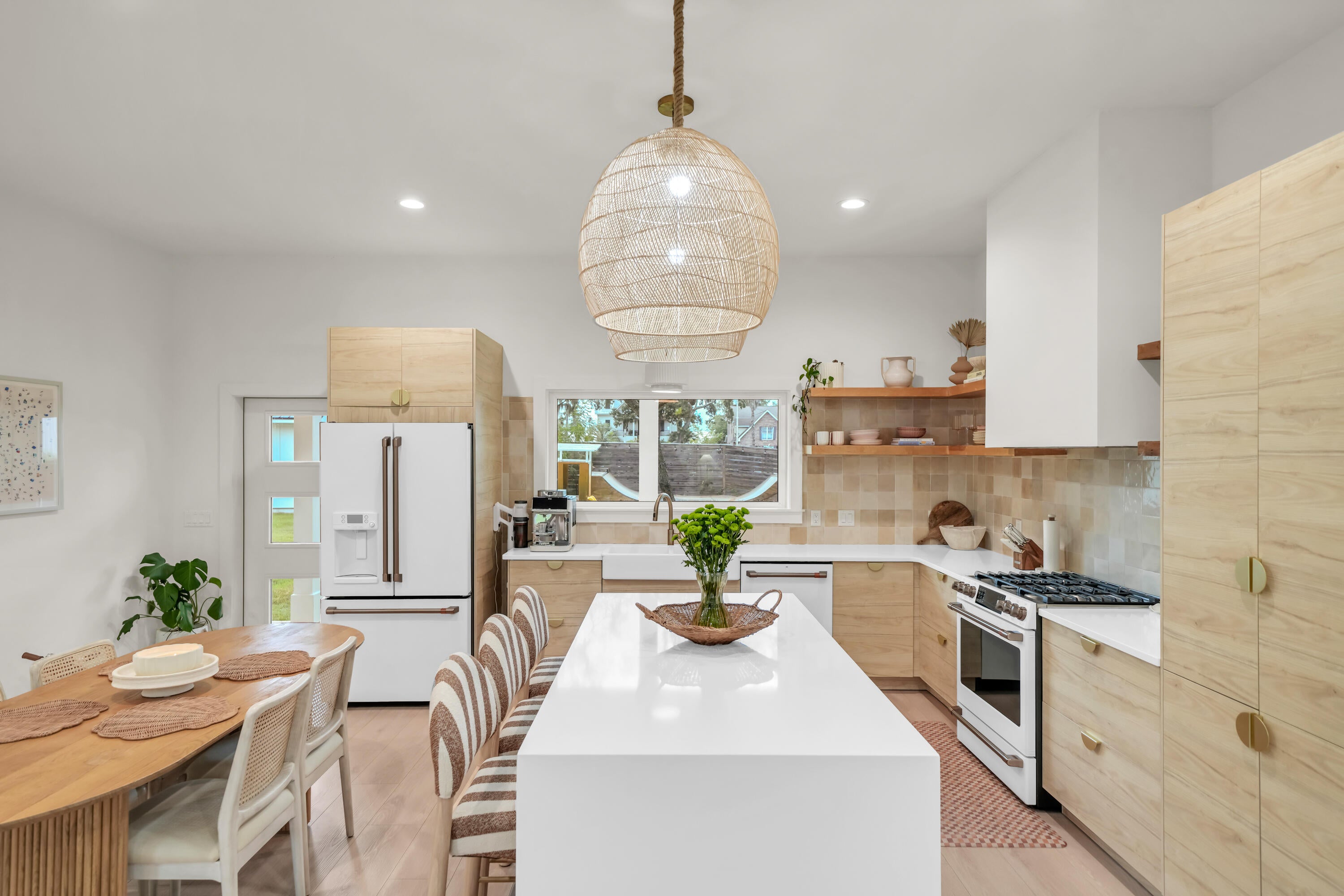BAY MAGNOLIA - Residential