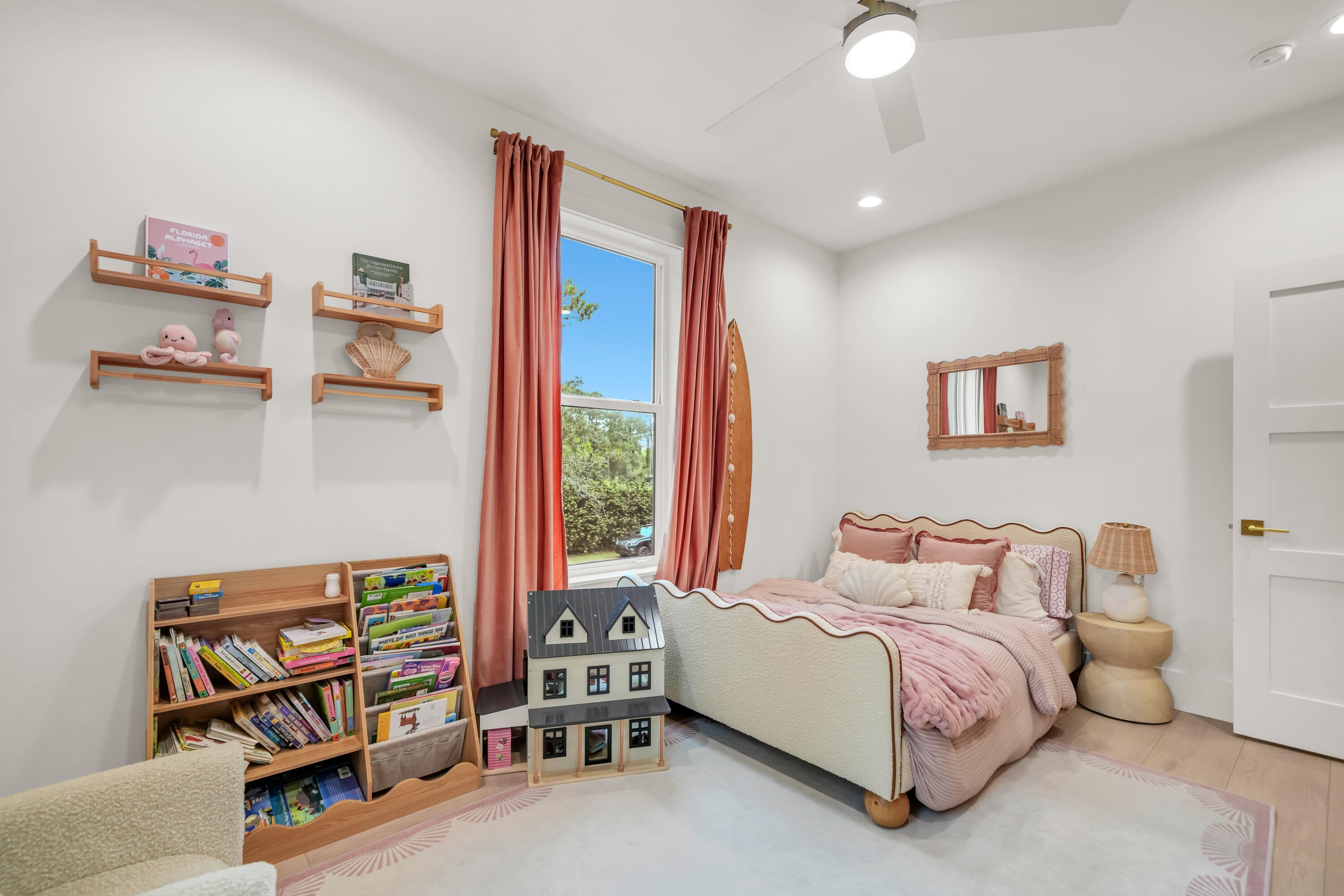 BAY MAGNOLIA - Residential