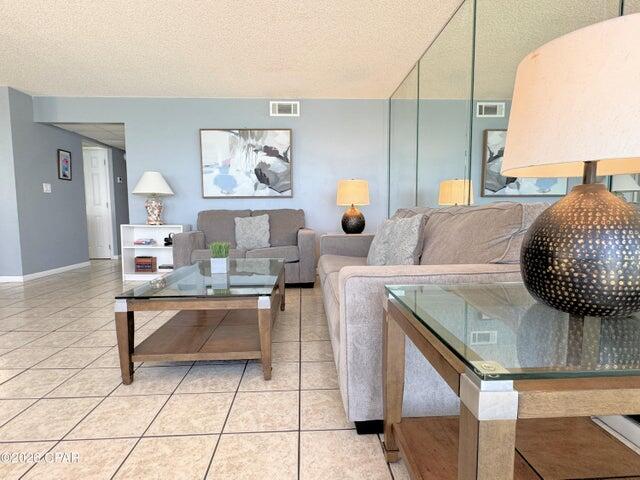 EDGEWATER BEACH - Residential