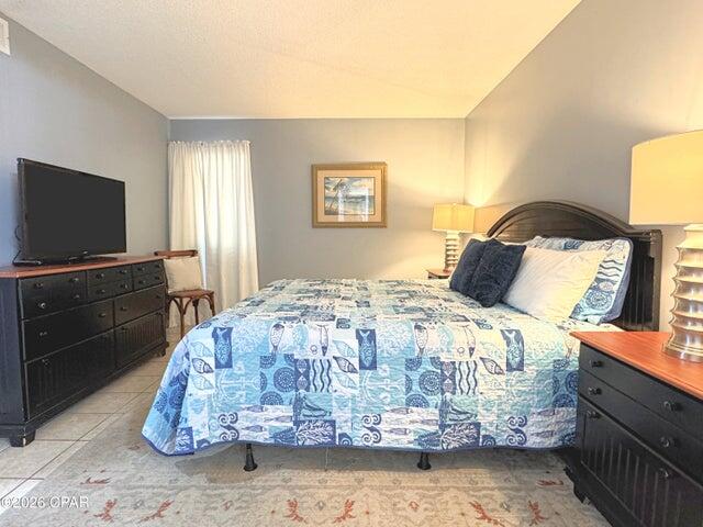 EDGEWATER BEACH - Residential