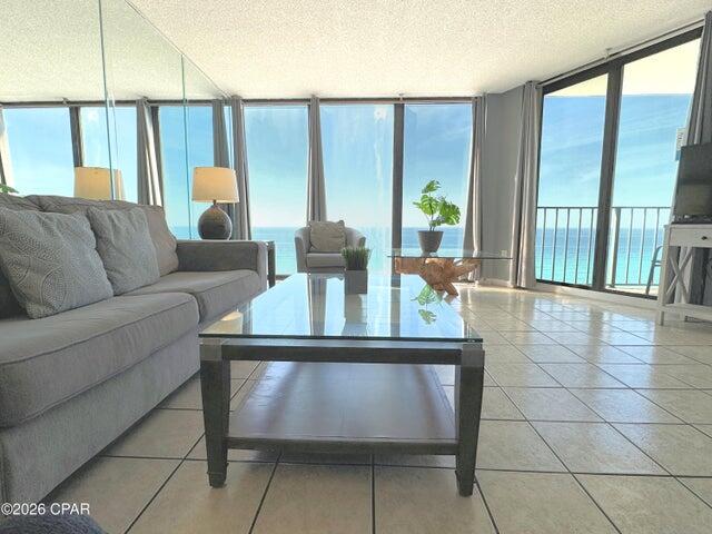 EDGEWATER BEACH - Residential