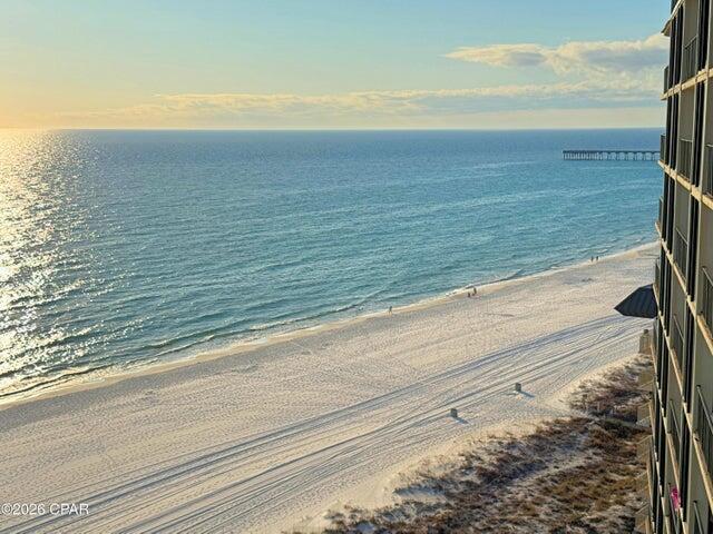 EDGEWATER BEACH - Residential