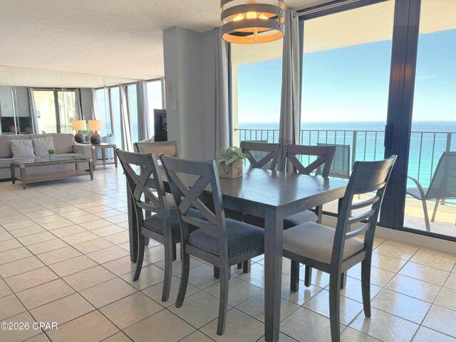 EDGEWATER BEACH - Residential