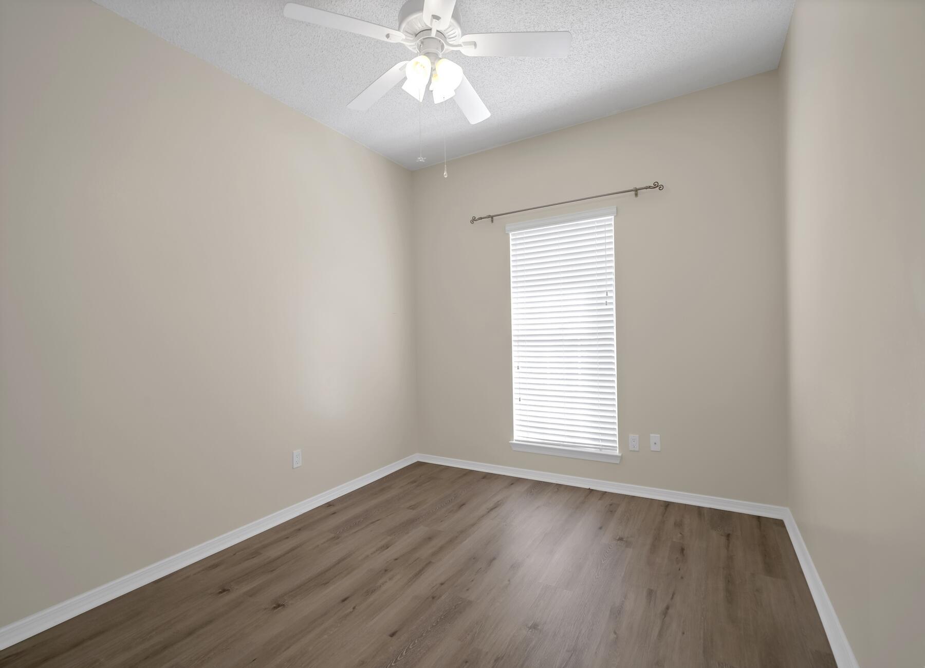 PARKWOOD ESTATES PH 1 BLUEWATER BAY - Residential Lease