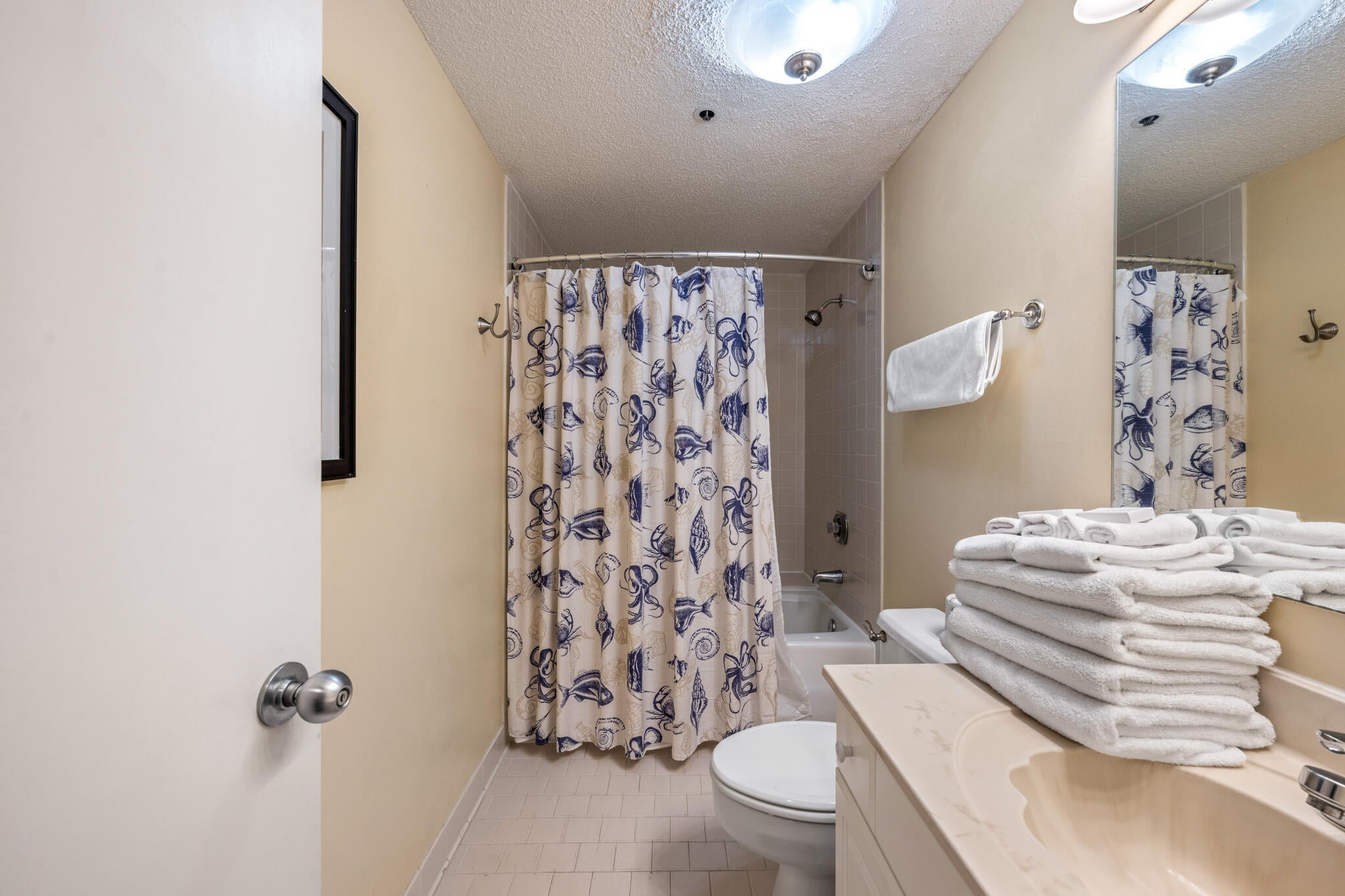 NAVARRE TOWERS CONDO - Residential
