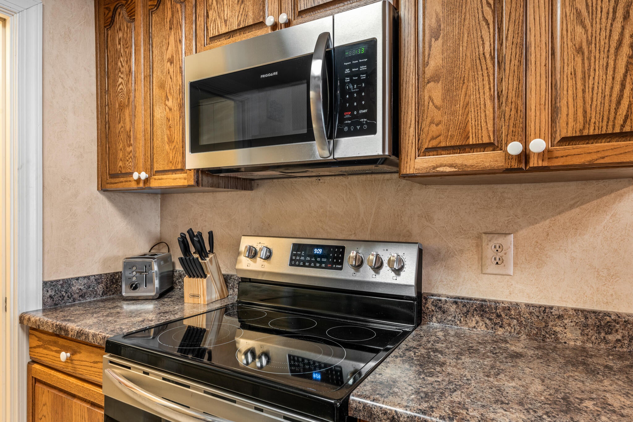 NAVARRE TOWERS CONDO - Residential