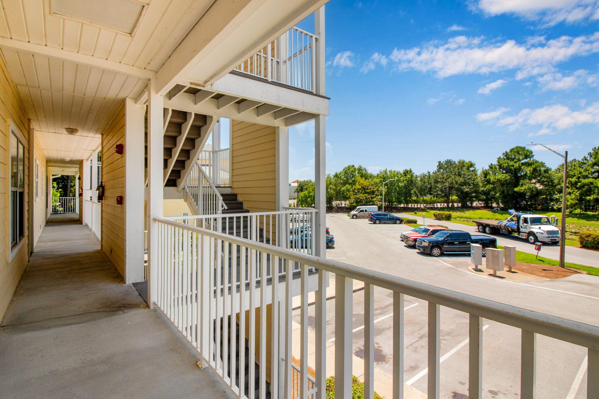 POINT OF VIEW Condo - Residential Lease
