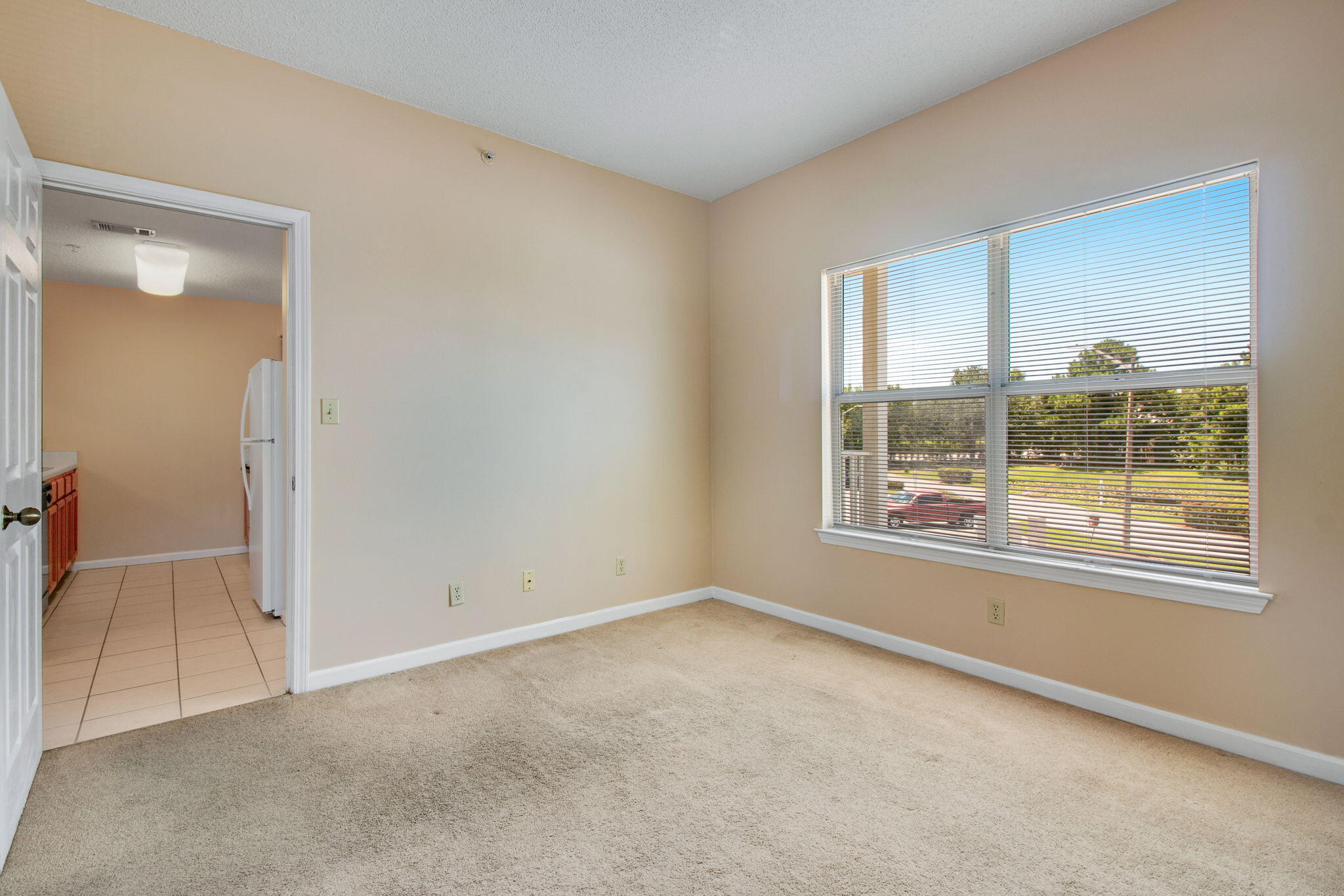 POINT OF VIEW Condo - Residential Lease