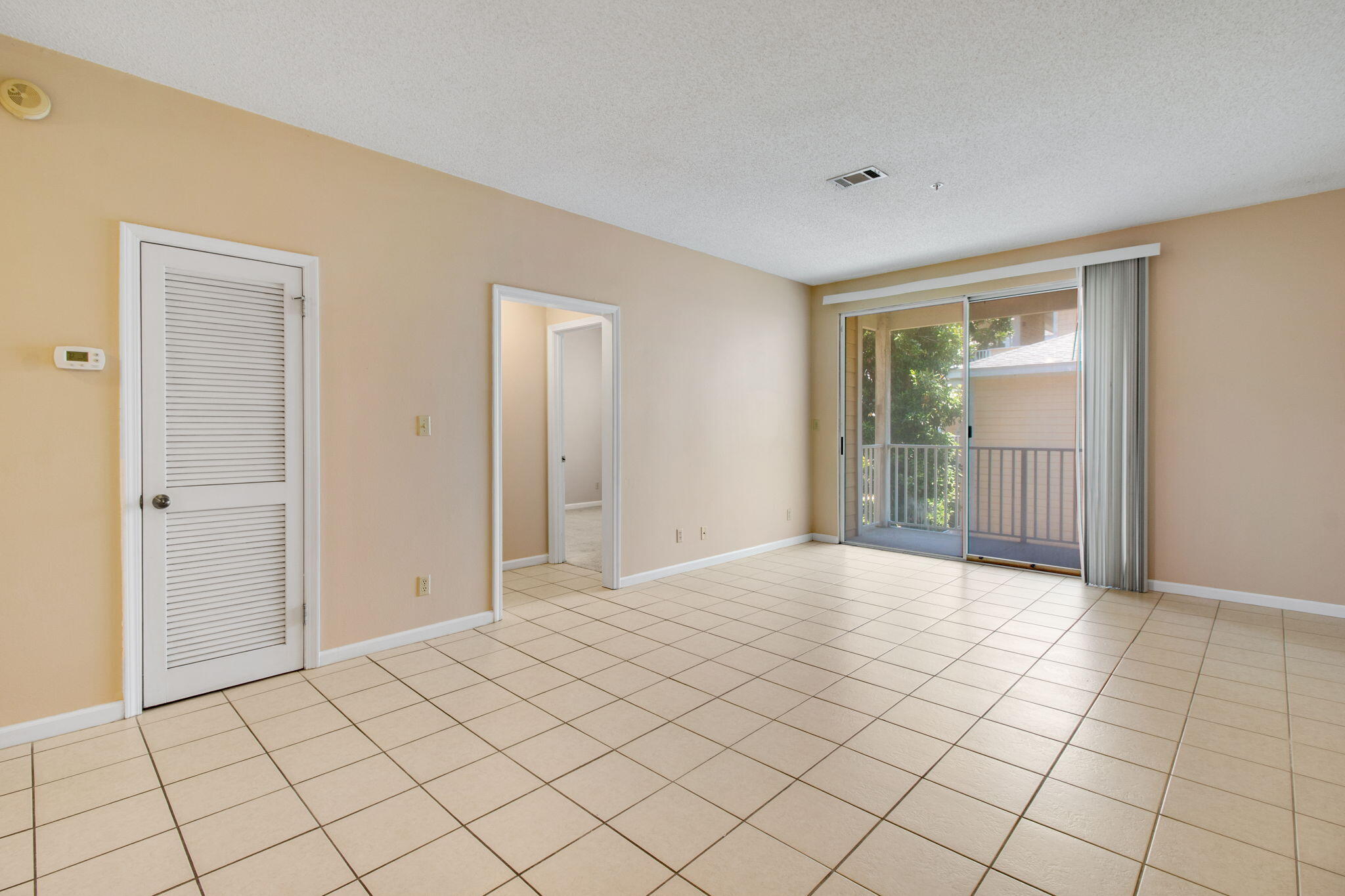 POINT OF VIEW Condo - Residential Lease