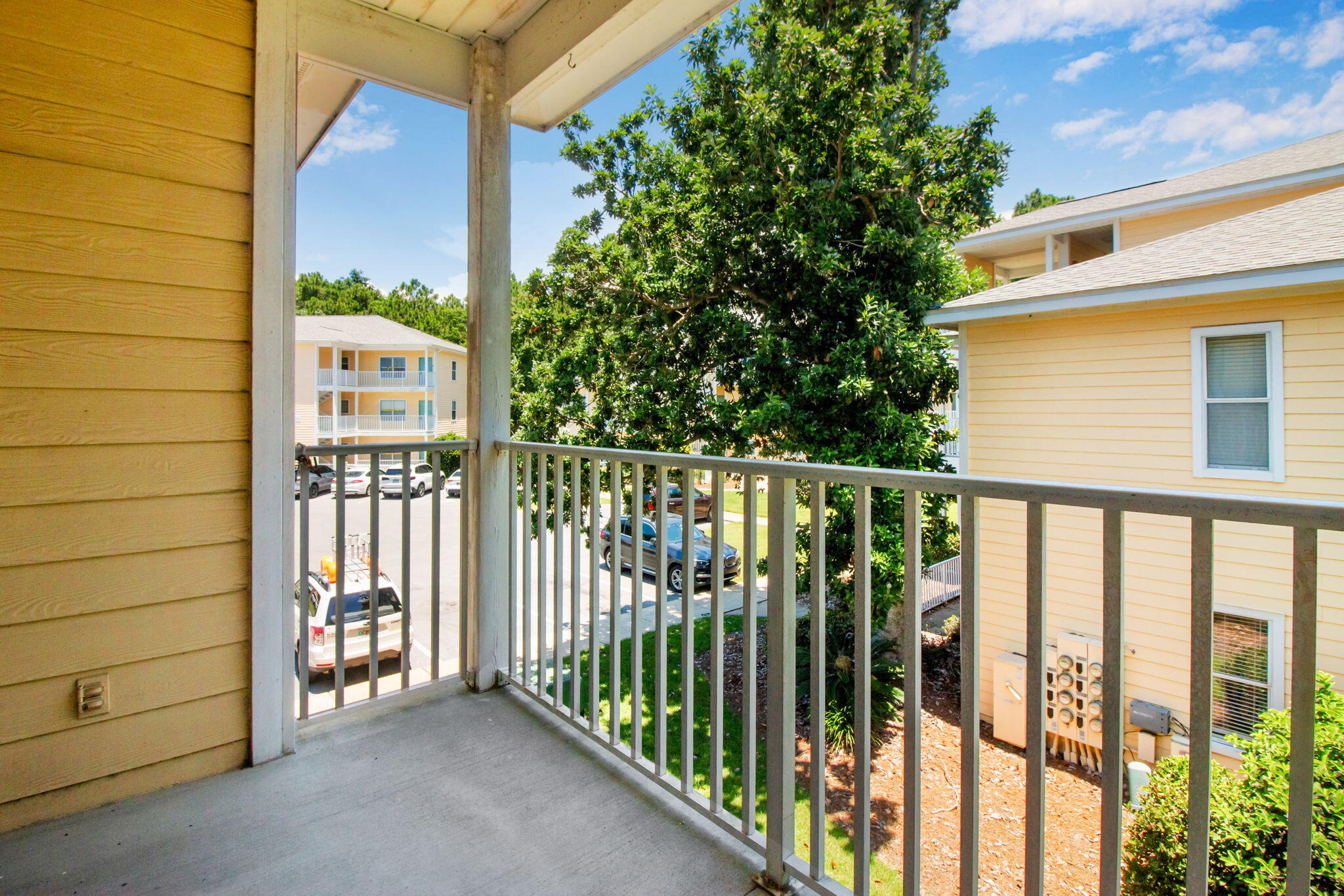 POINT OF VIEW Condo - Residential Lease