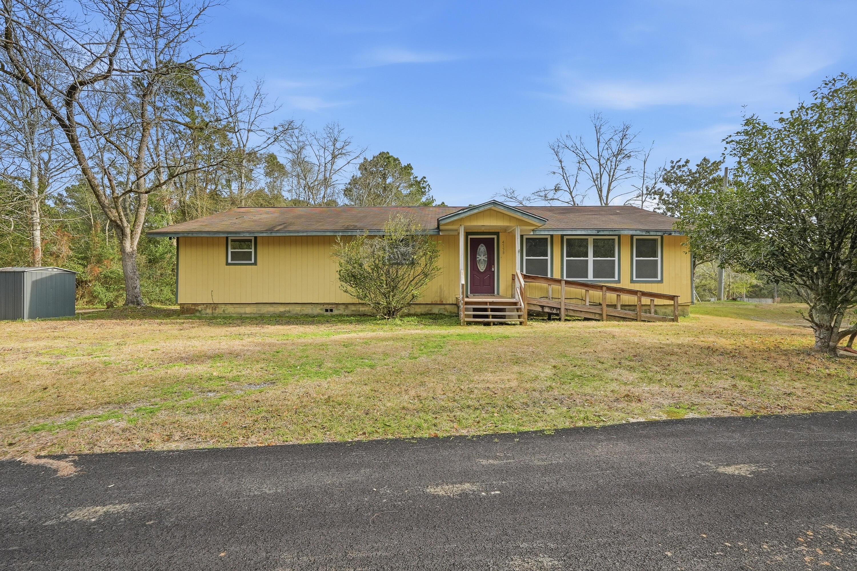 NO RECORDED SUBDIVISION - Residential