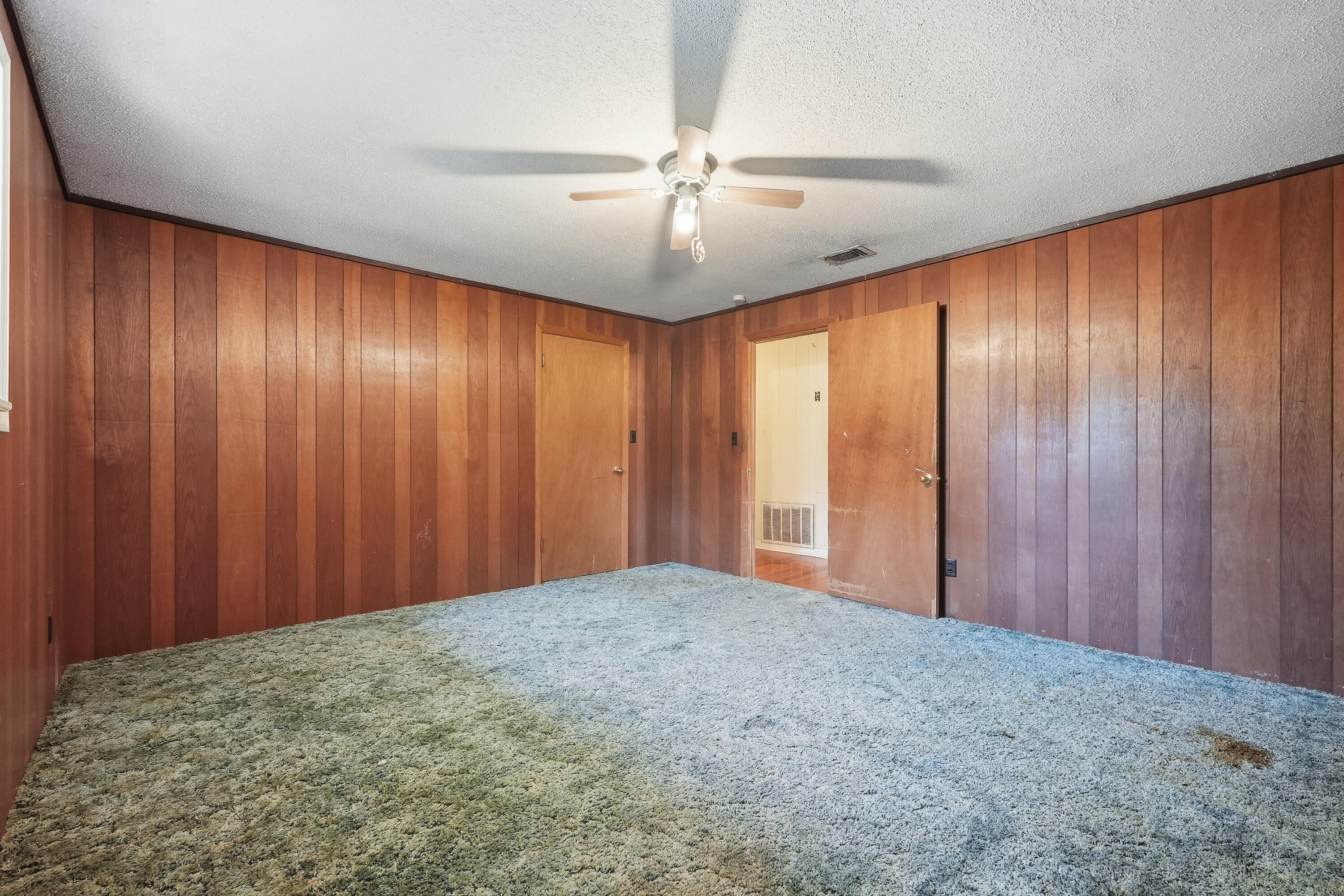 NO RECORDED SUBDIVISION - Residential
