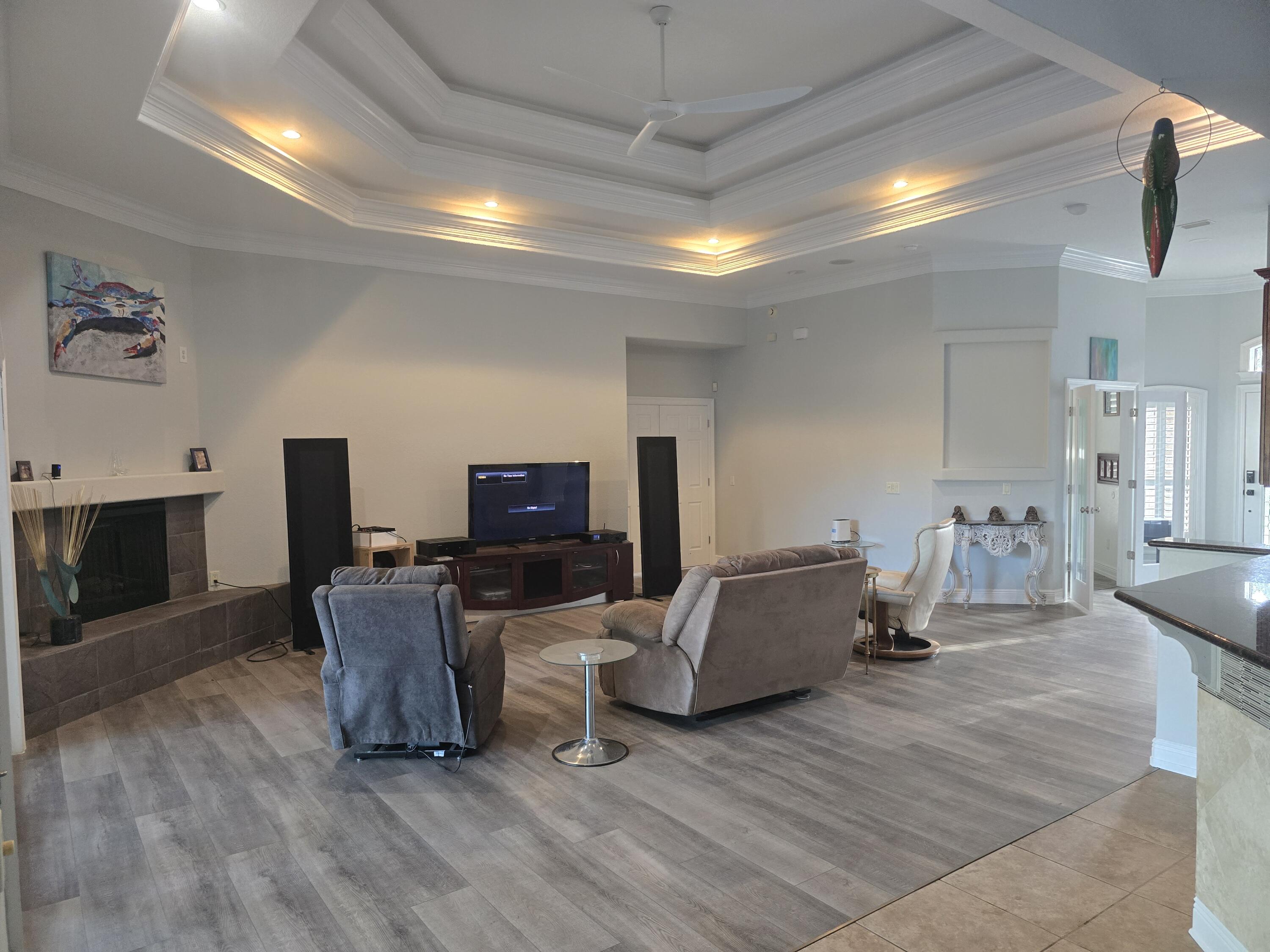 HOLLEY BY THE SEA - Residential