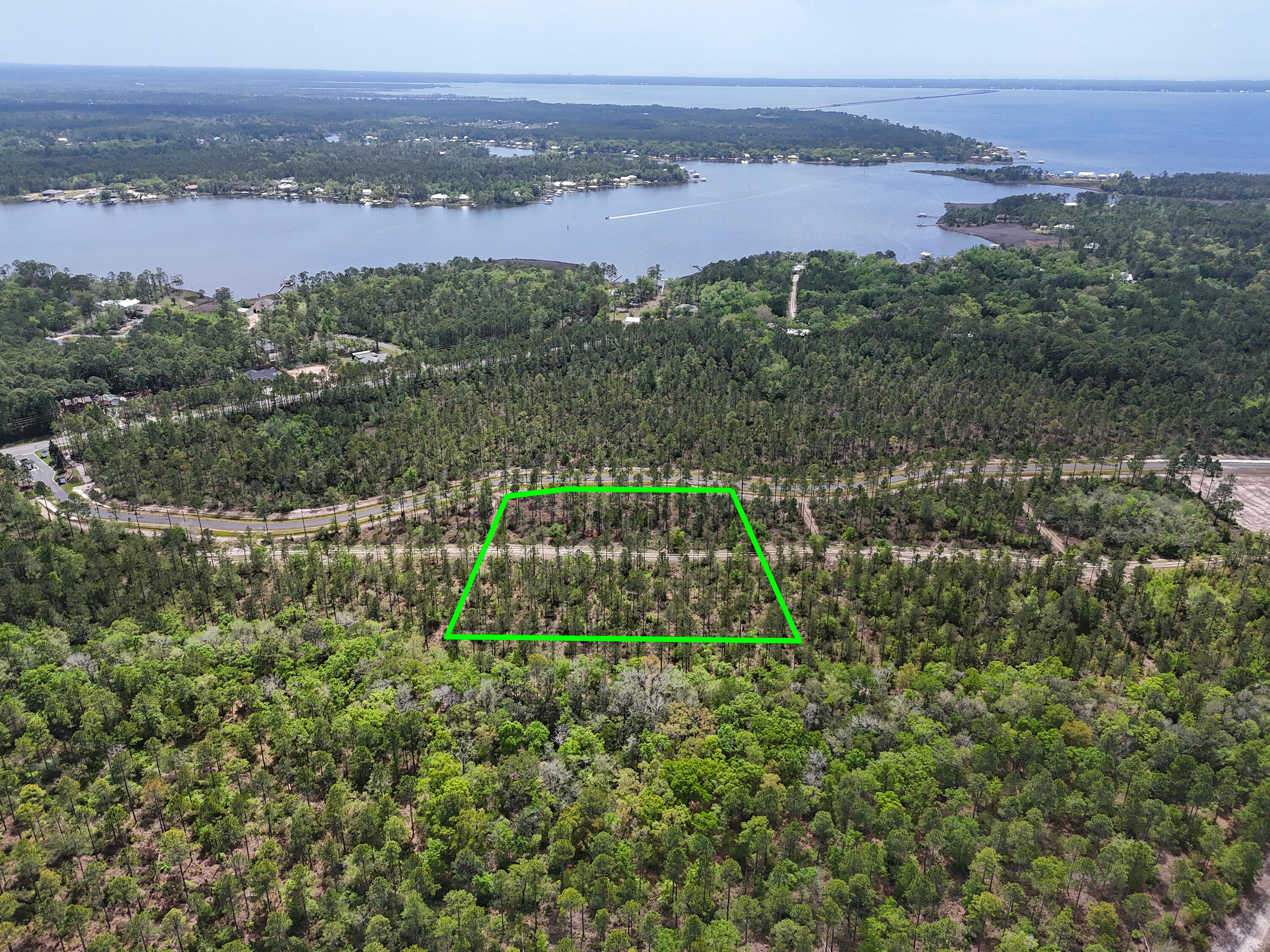 HAMMOCK BAY - Land