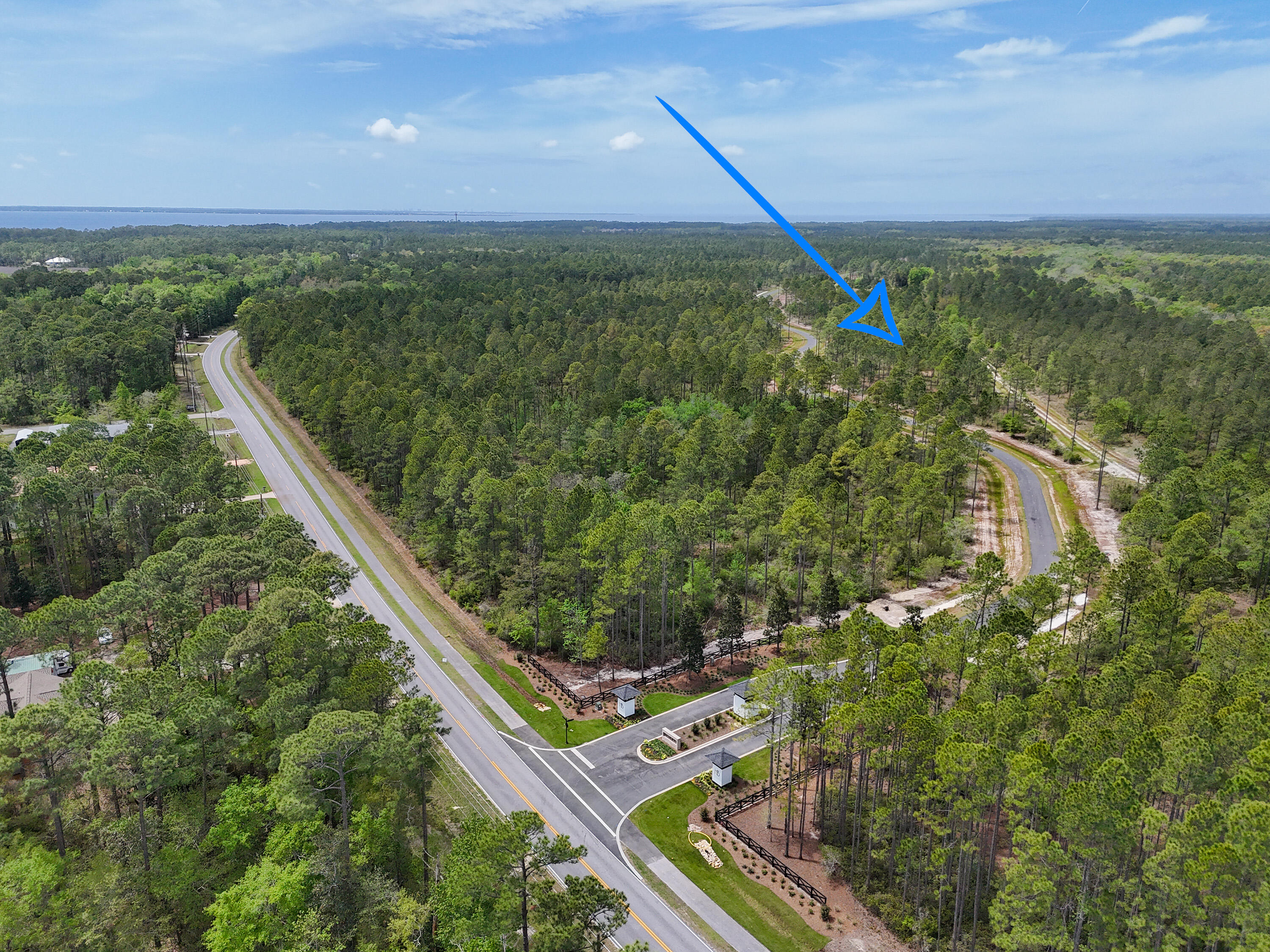 HAMMOCK BAY - Land
