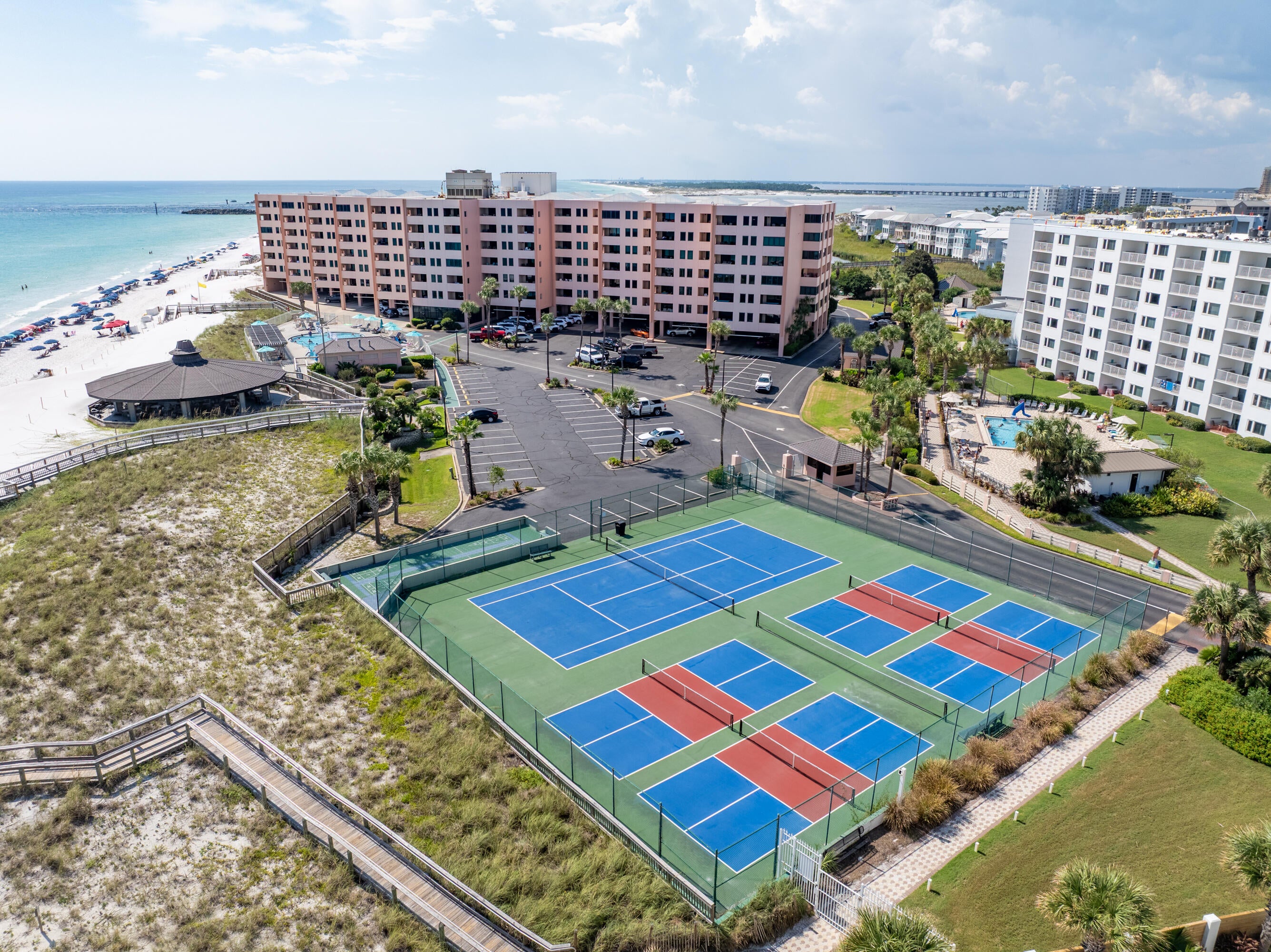 Jetty East Condominium - Residential