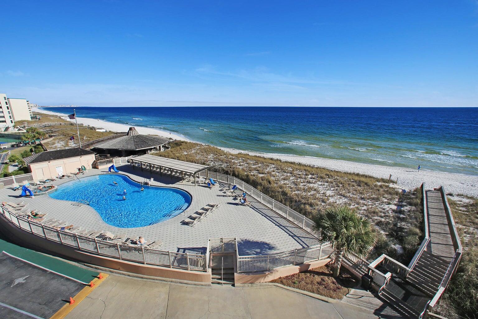 Jetty East Condominium - Residential