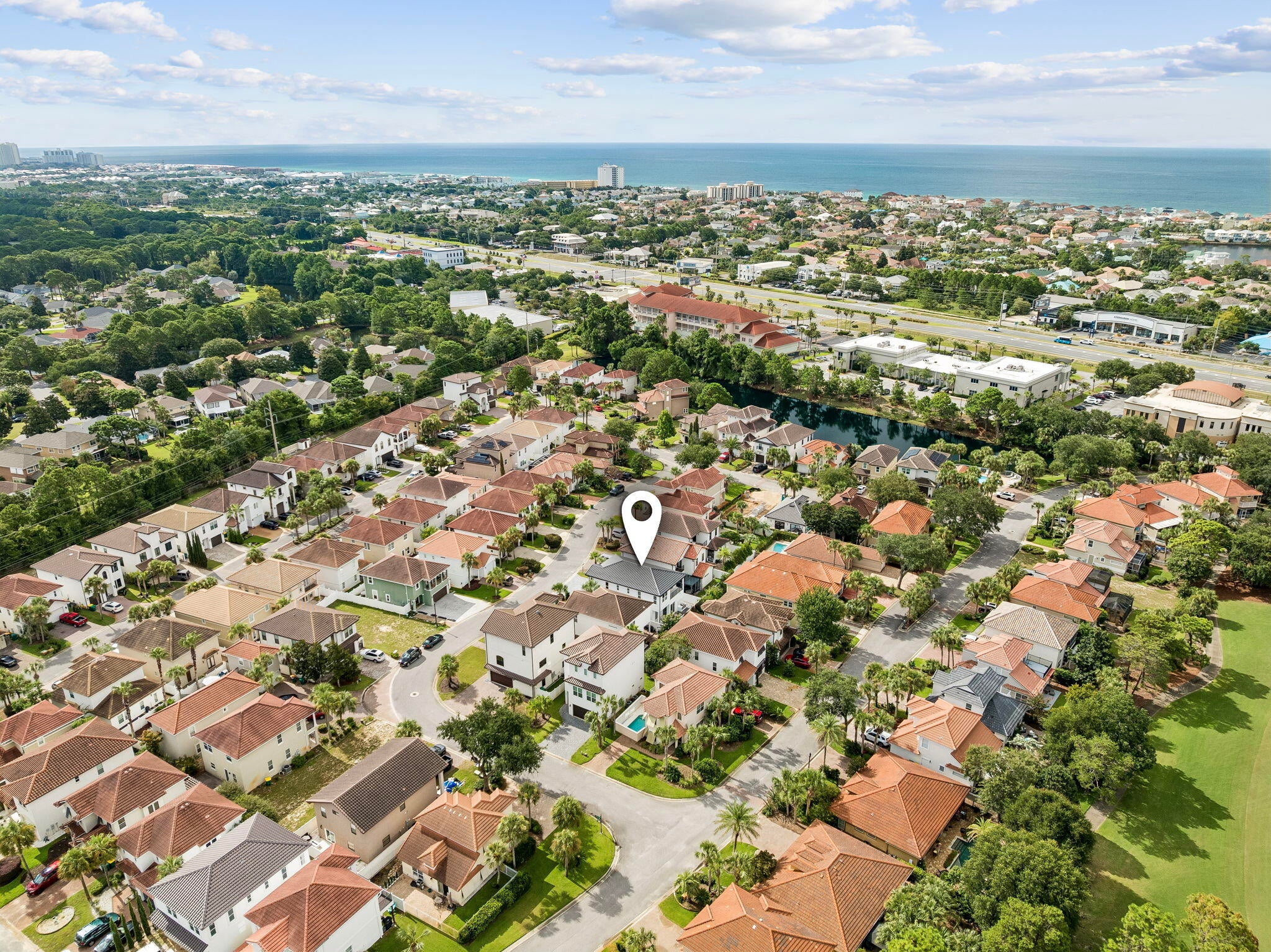 CALUSA BAY S/D LOT 9 BLK B - Residential