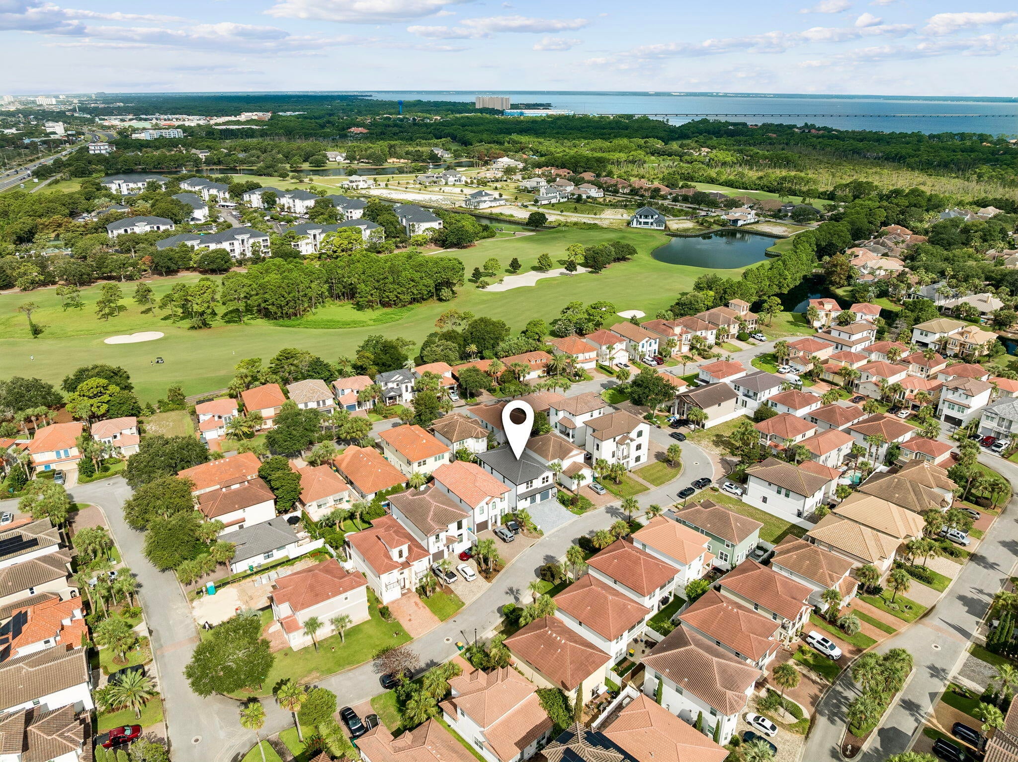 CALUSA BAY S/D LOT 9 BLK B - Residential