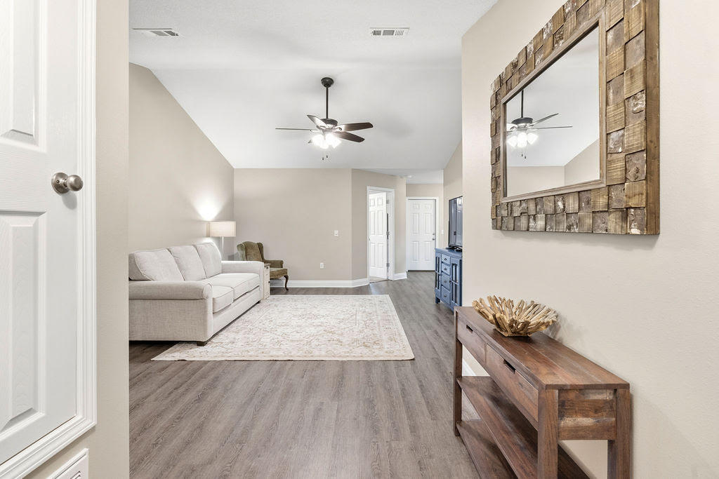 GARDEN CITY - Residential