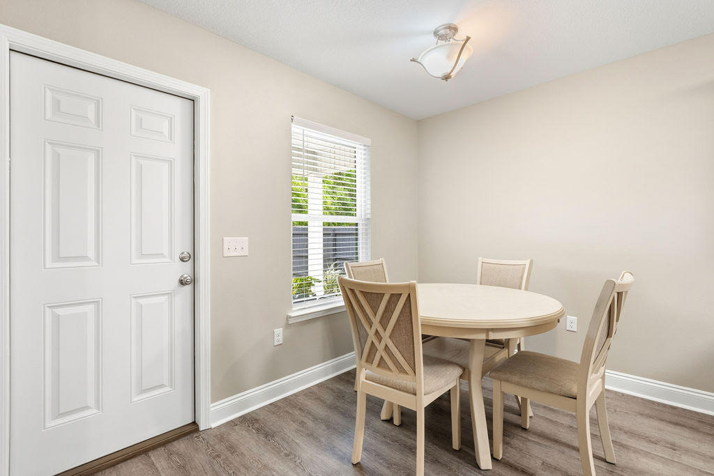 GARDEN CITY - Residential