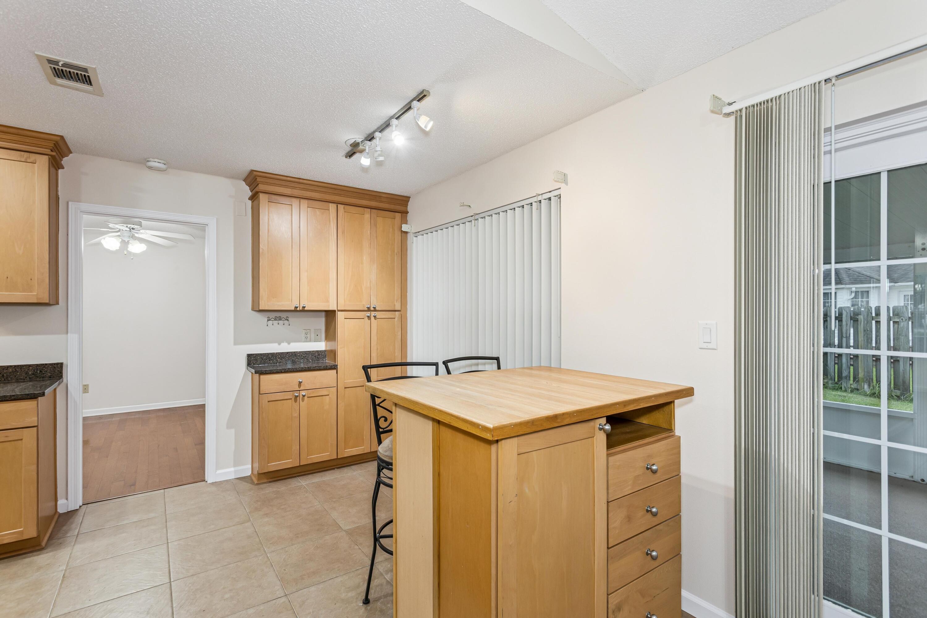 SANDALWOOD - Residential