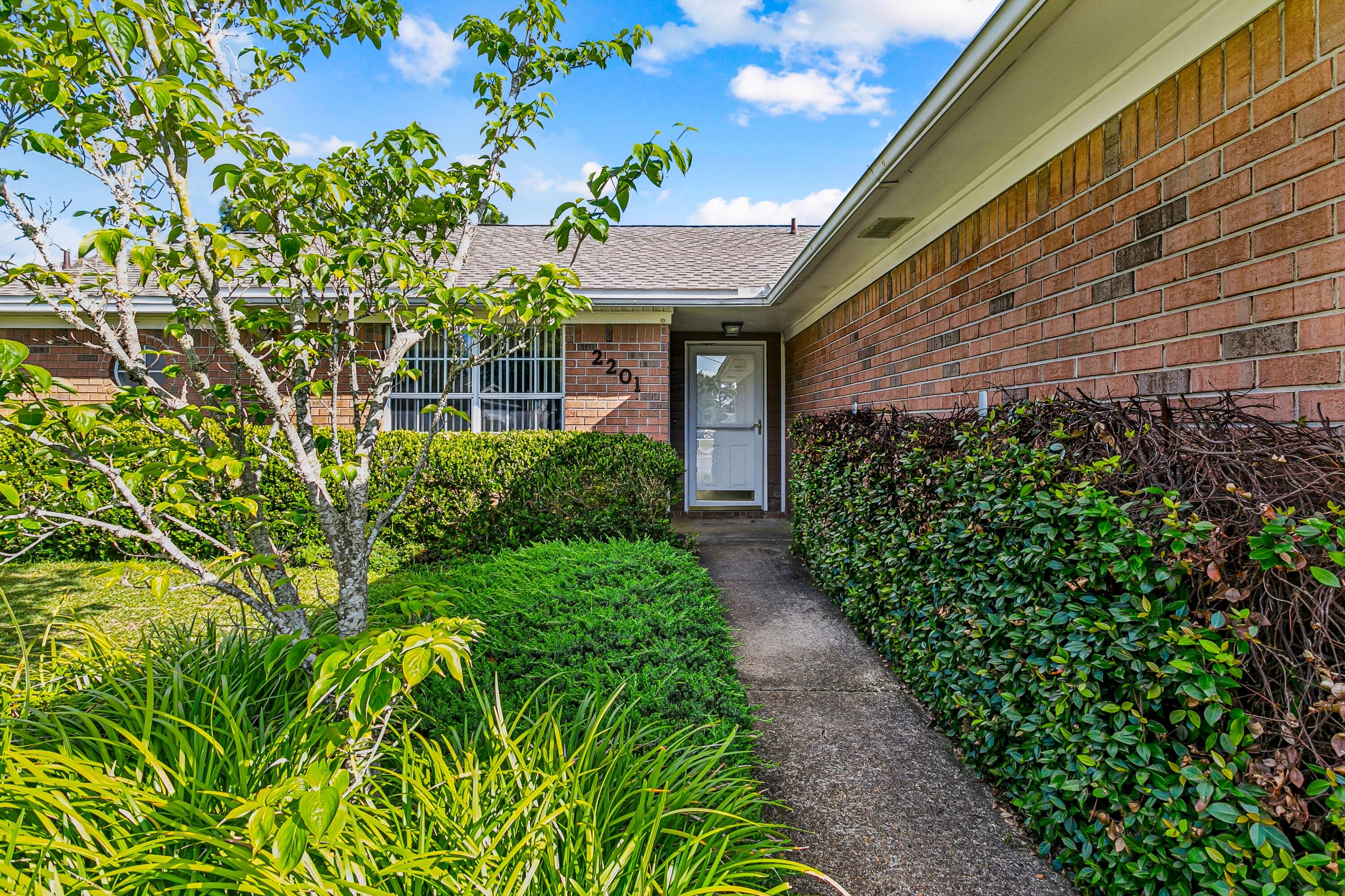 SANDALWOOD - Residential