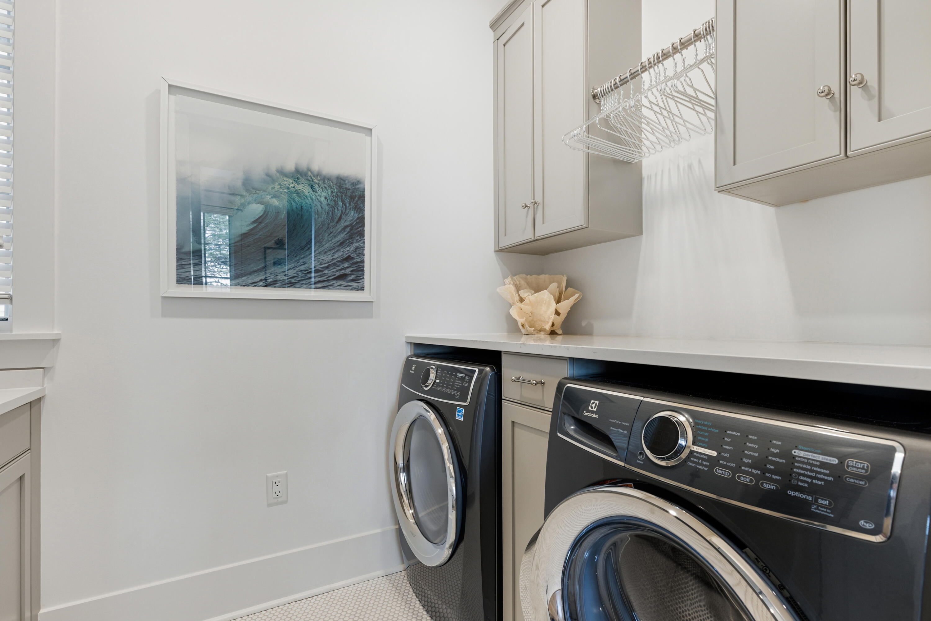DRAPER LAKE COASTAL VILLAGE - Residential