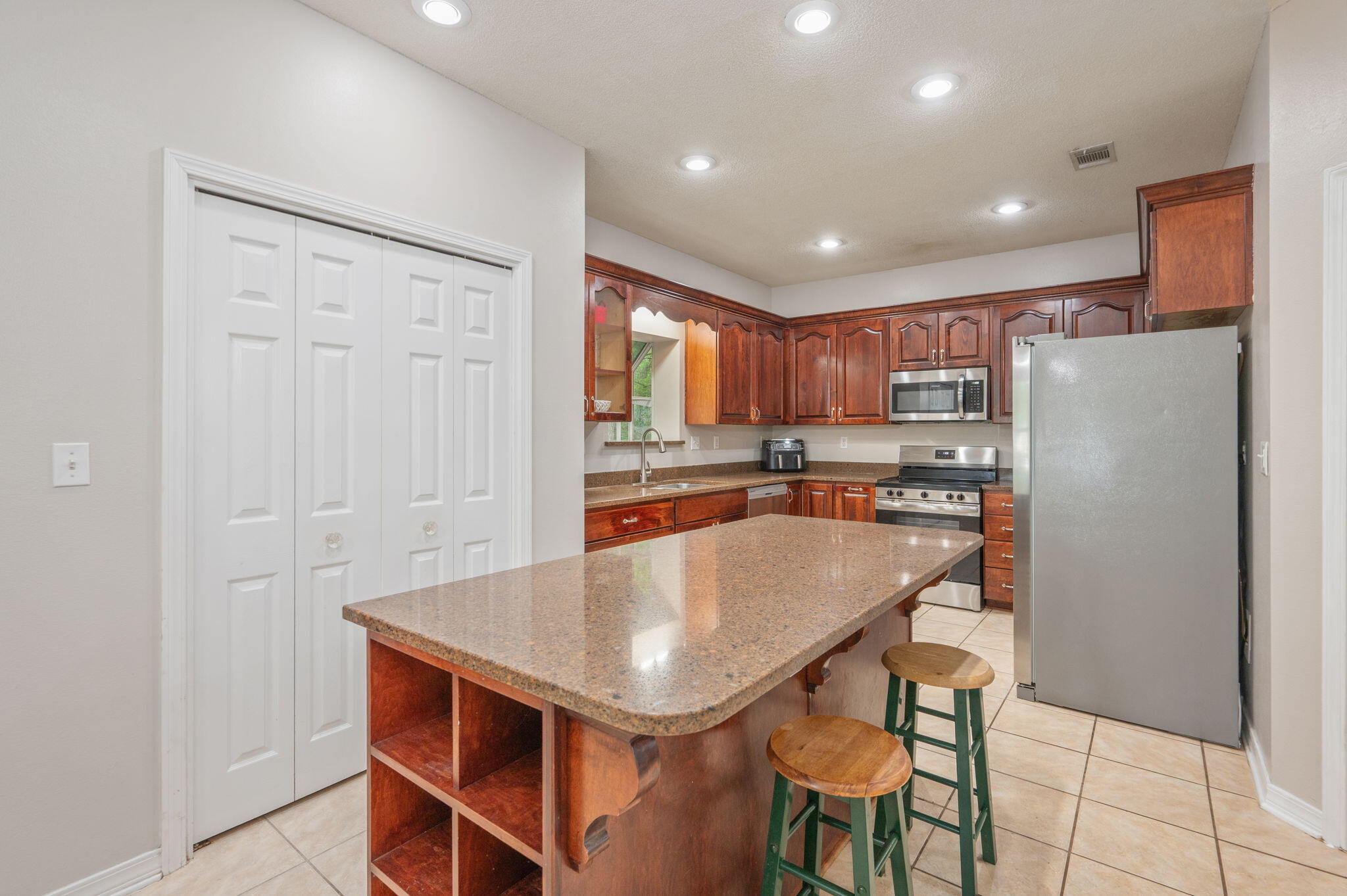 OAKDALE MINI FARMS - Residential