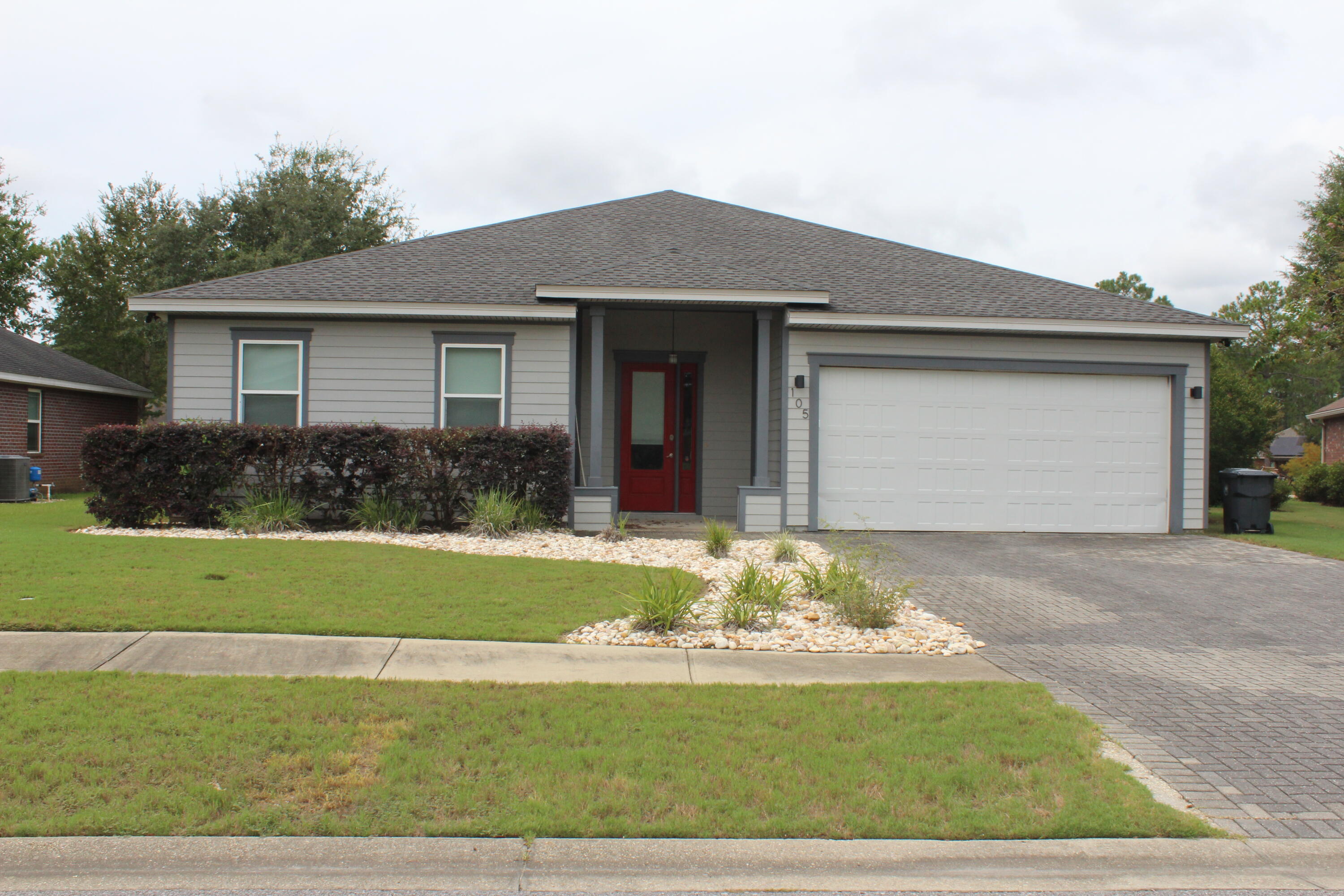 Waterfront lake lot. This home has a fenced yard with a swim spa off the covered patio. 3-bedroom 2 bath home on a quiet street.  Seller is offering $5,000. Flex money for Buyers discretion.  Home has new blinds and an additional space for an office inside the master suite.  Washer and dryer convey.  Along Highway 20, just 12 Miles North of the crystal clear beaches of the Emerald Coast.  Hammock Bay is a 3,000-acre residential community with over 1/3 of the community is has greenbelts and nature preserves, Embarq fiber optic communications, pools, playgrounds, workout areas, hiking and biking trails with the feel of country living.. 
 Activities, events, exercise areas, beautiful scenery, a spectacular bayfront Clubhouse with a screened-in back porch which as the most amazing views over the 'Choctawhatchee Bay'  
 
Two Resort-style, Zero-entry pools
10,000 sq. ft. Clubhouse
Rentable Event Center
Lap/play pool
Tennis, Pickleball, and Basketball Courts
Movie theatre
Hike, Bike, Walk sidewalks, and trails
Massive playground
Freeport Sports Complex