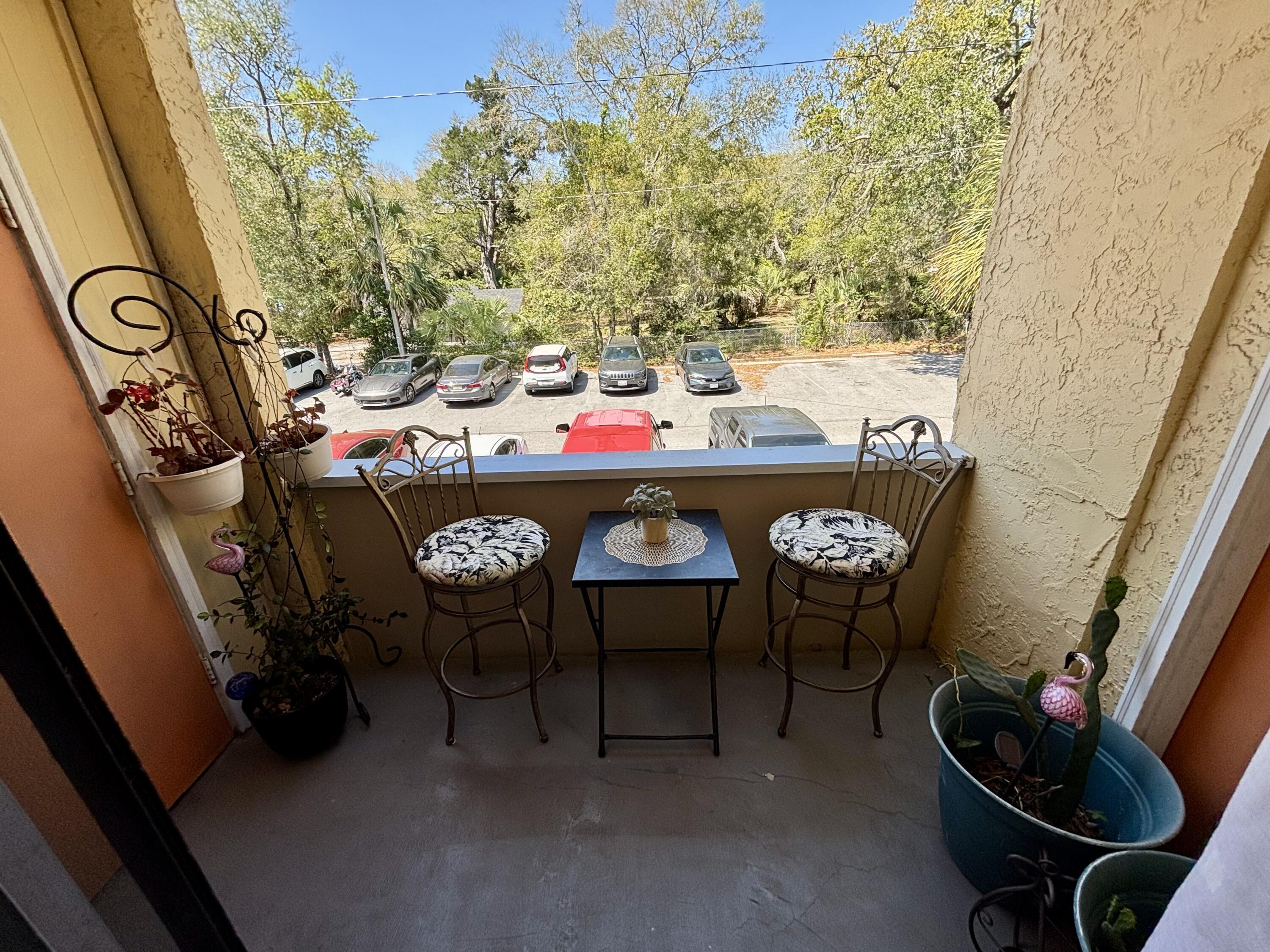 CEDARS CONDO - Residential