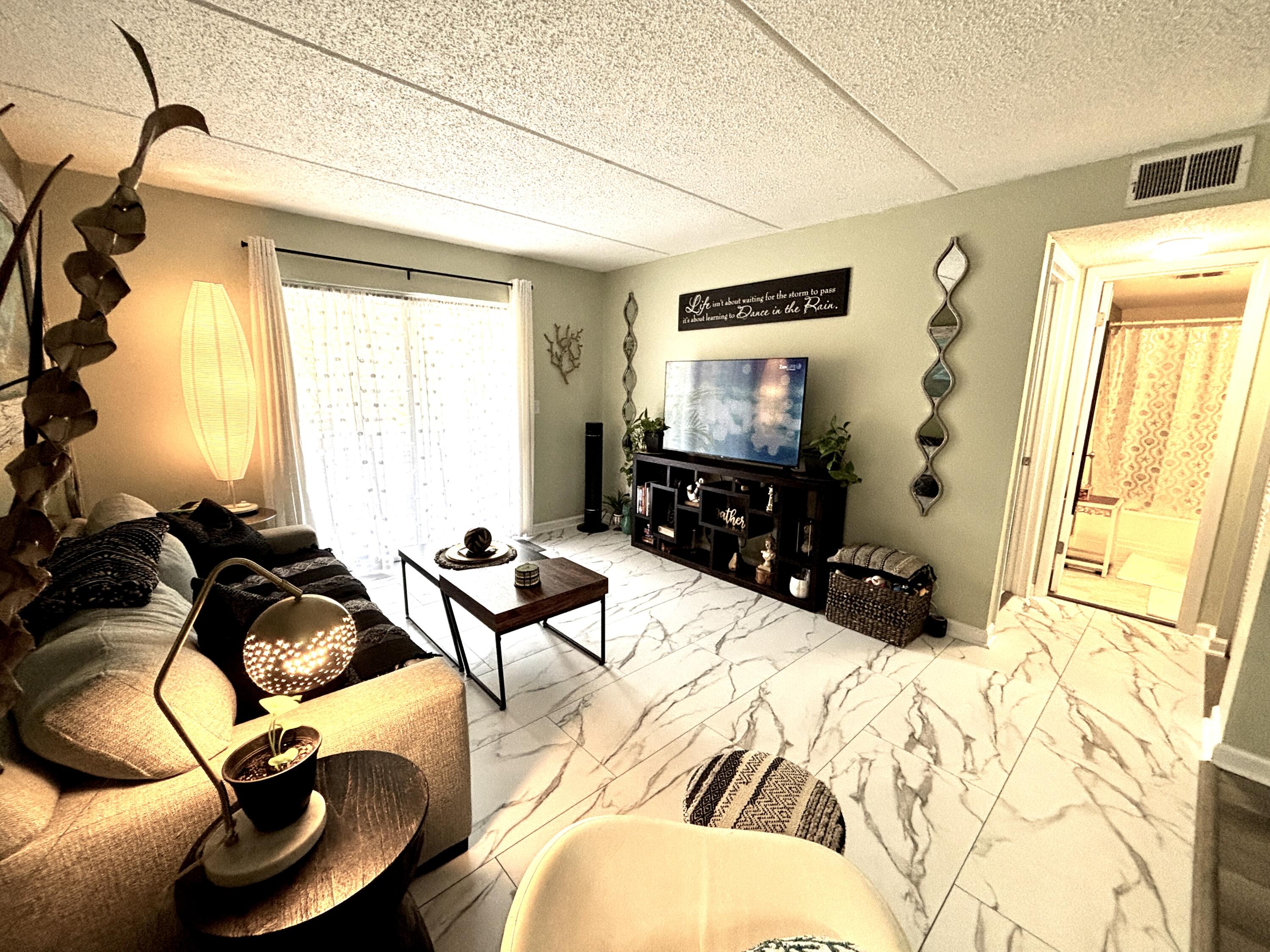 CEDARS CONDO - Residential