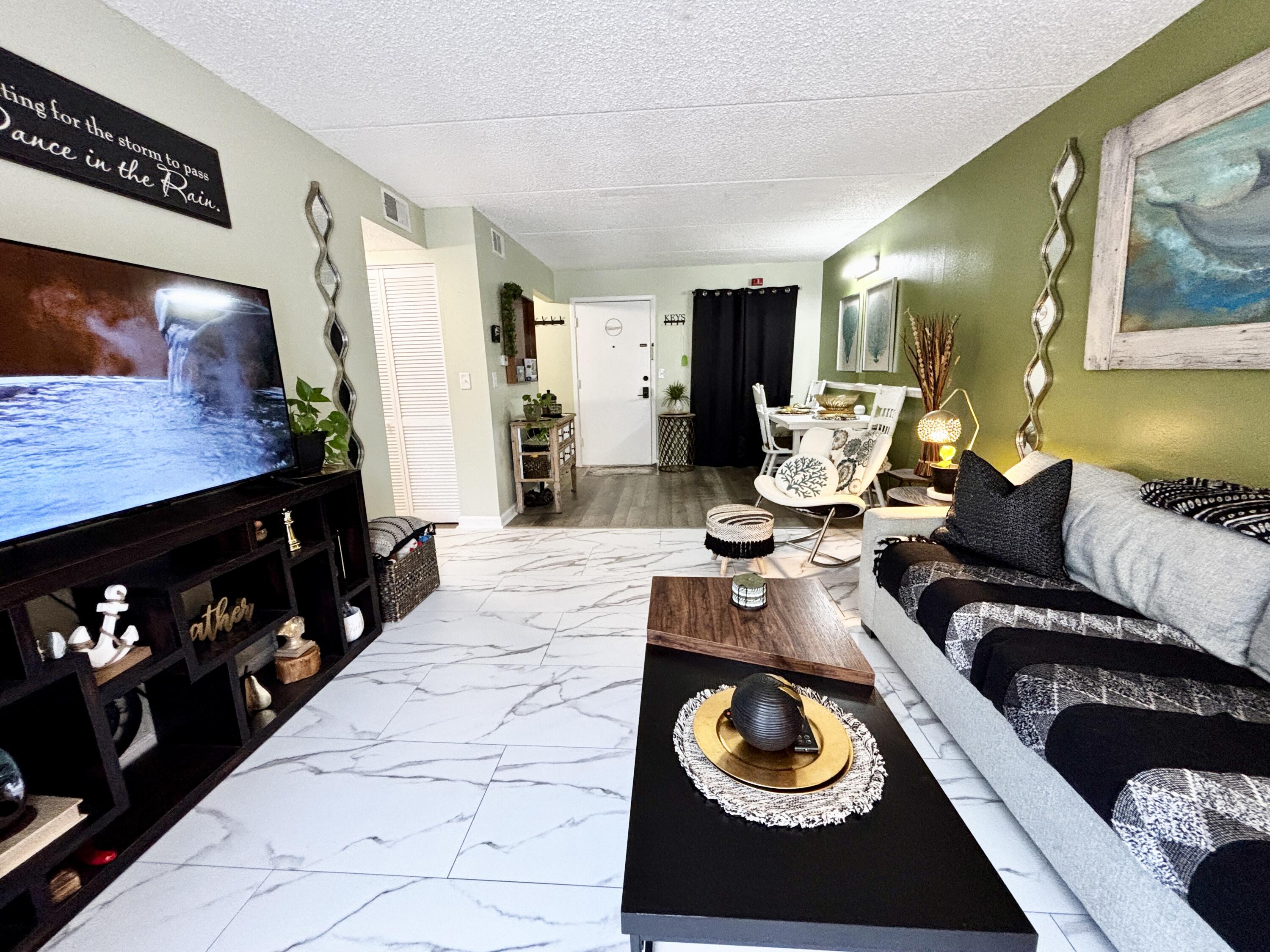 CEDARS CONDO - Residential