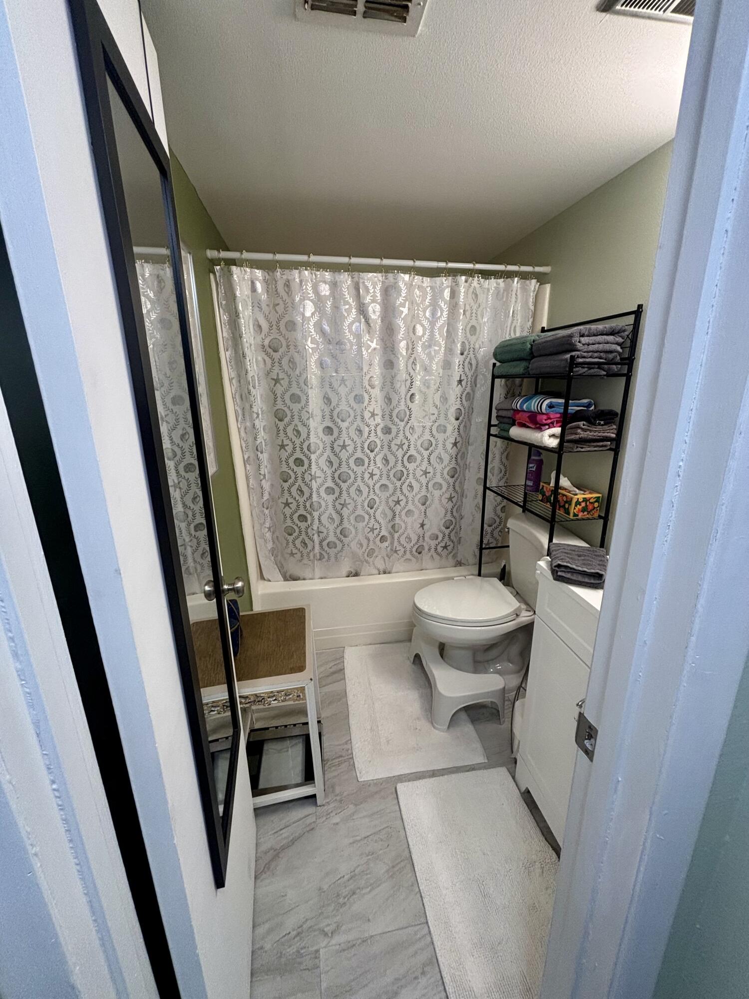 CEDARS CONDO - Residential