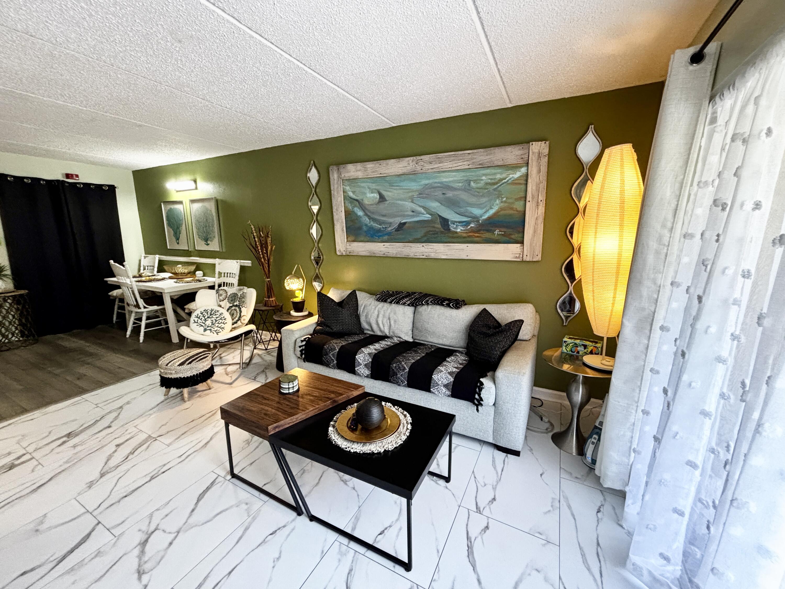 CEDARS CONDO - Residential